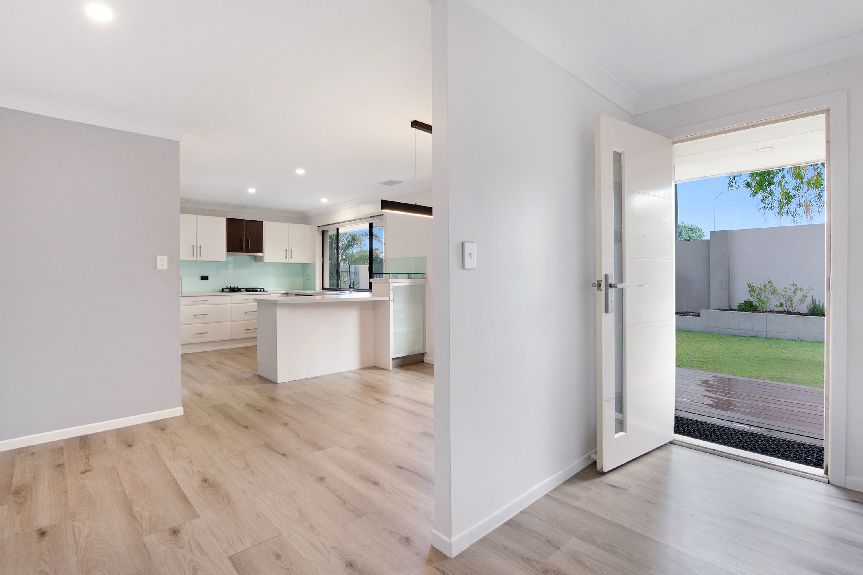 159 Alexander Drive, Highland Park, QLD 4211