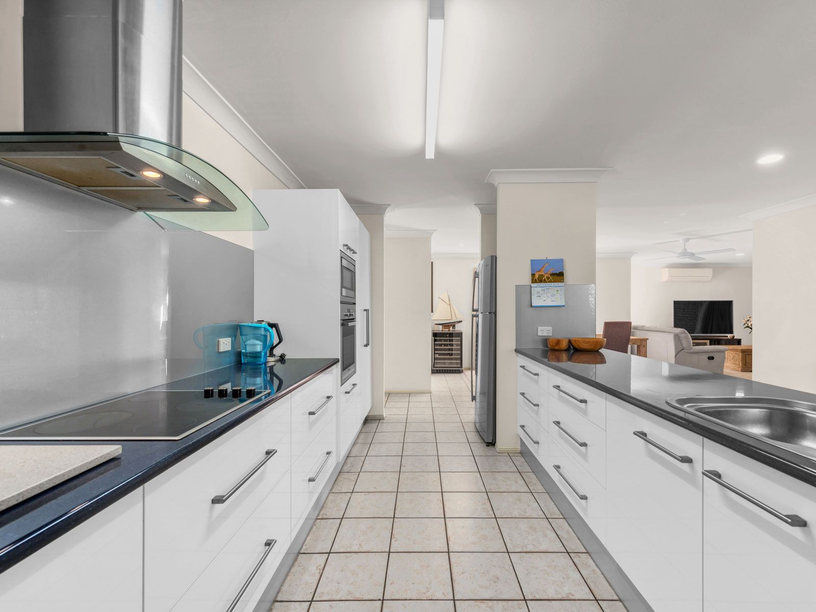 17 Harris Place, Seventeen Mile Rocks, QLD 4073