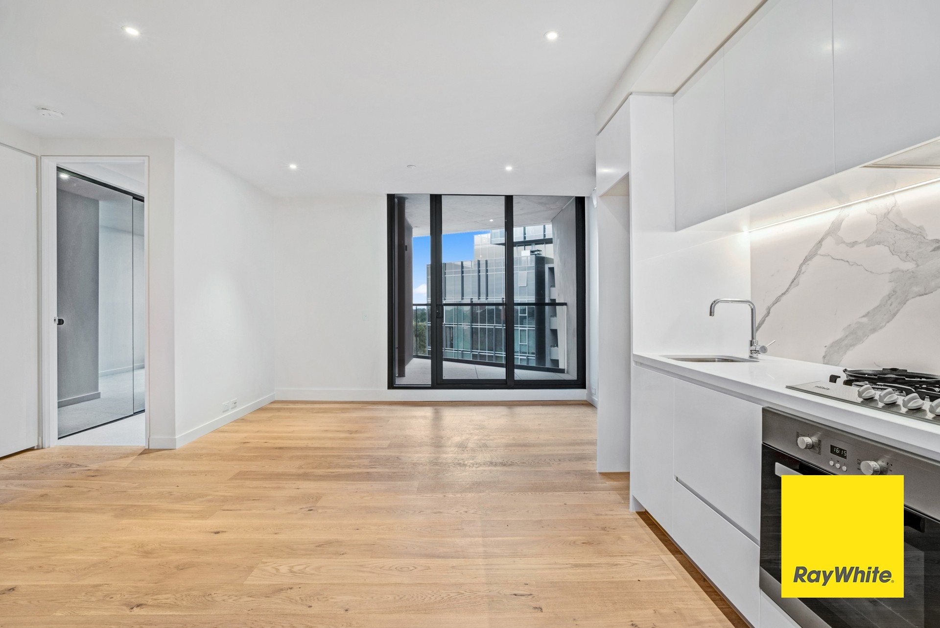 515/77 Queens Road, Melbourne, VIC 3004