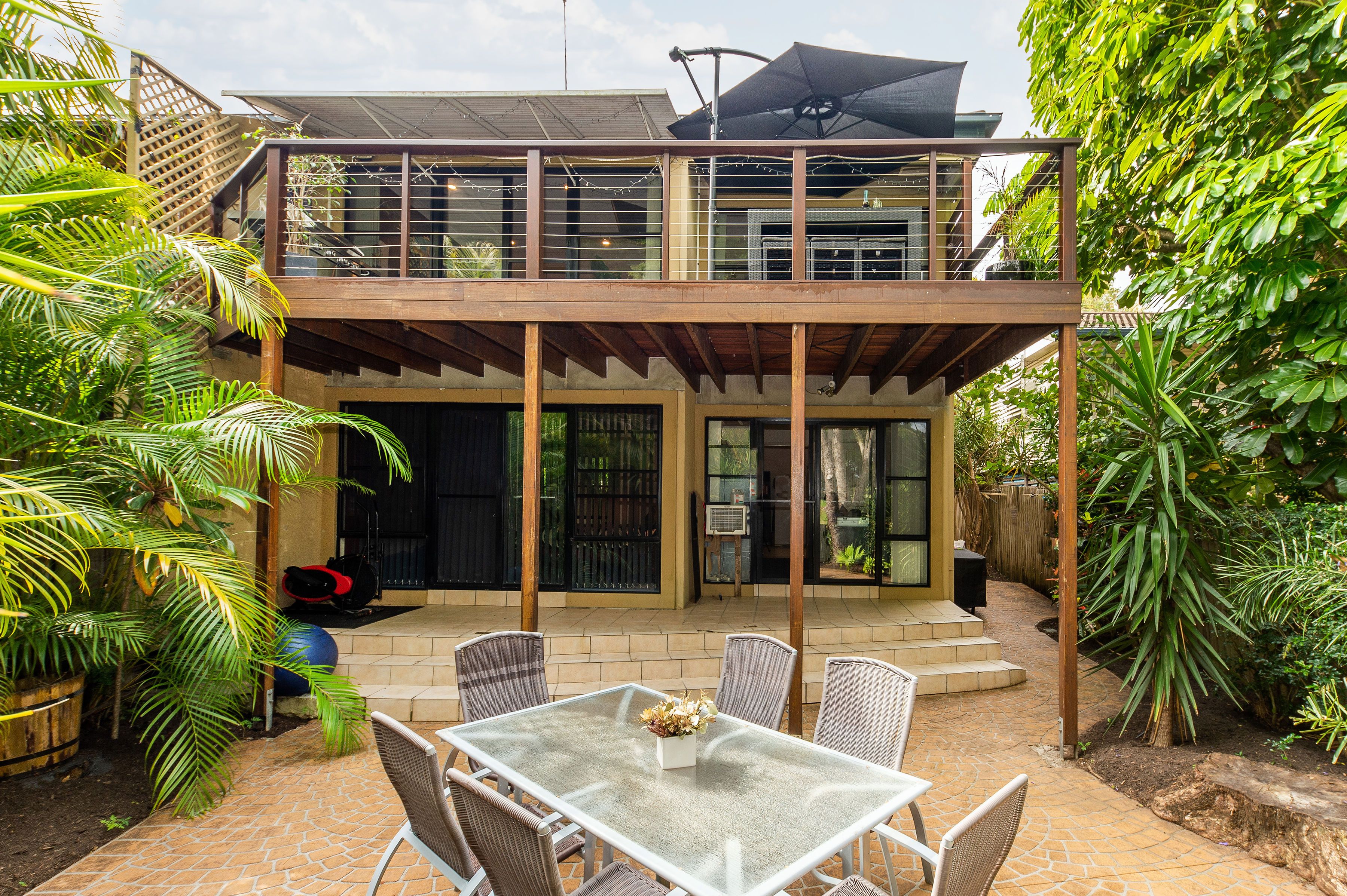 2/15 Poinciana Crescent, Bundall, QLD 4217