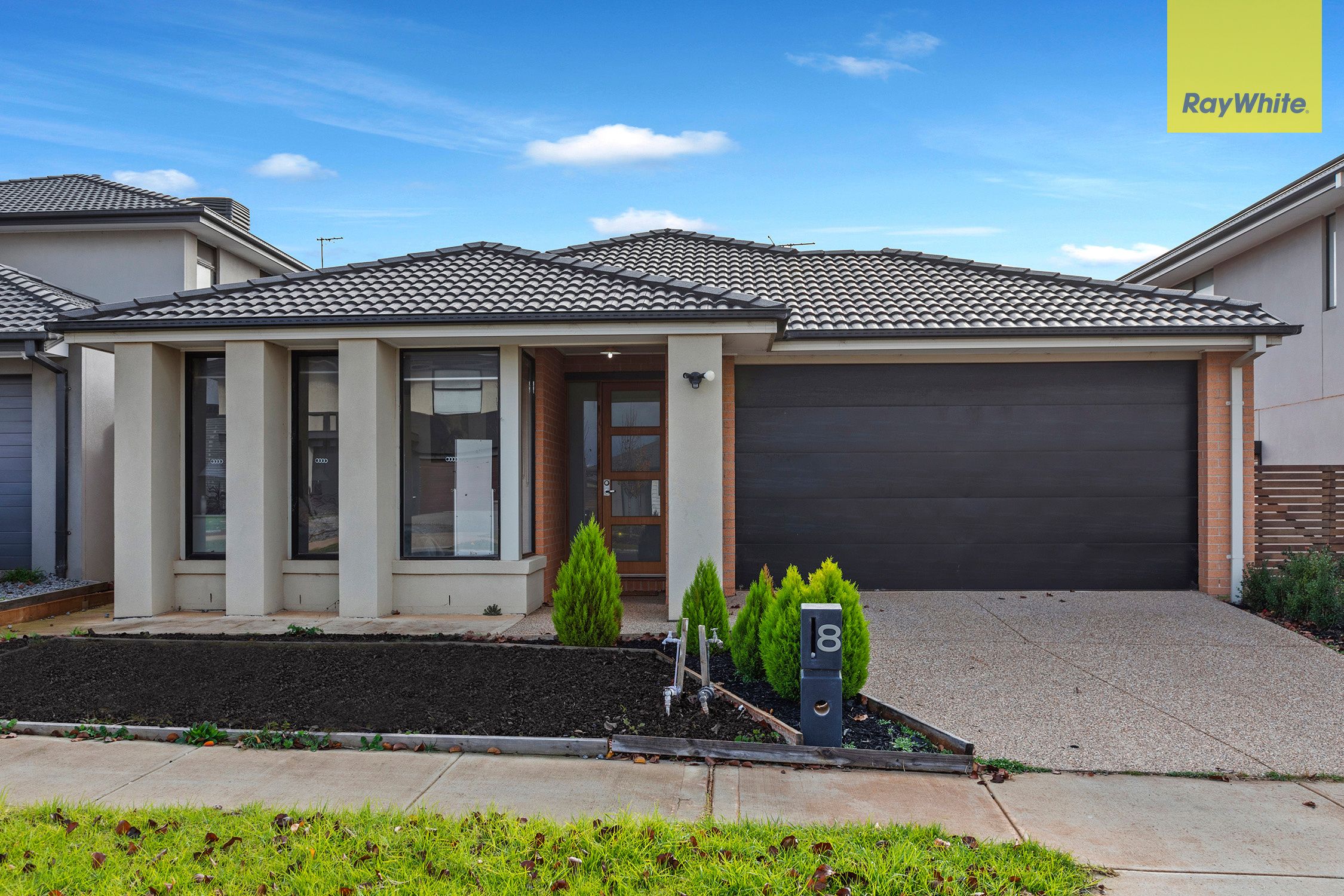8 Anzac Road, AINTREE VIC 3336