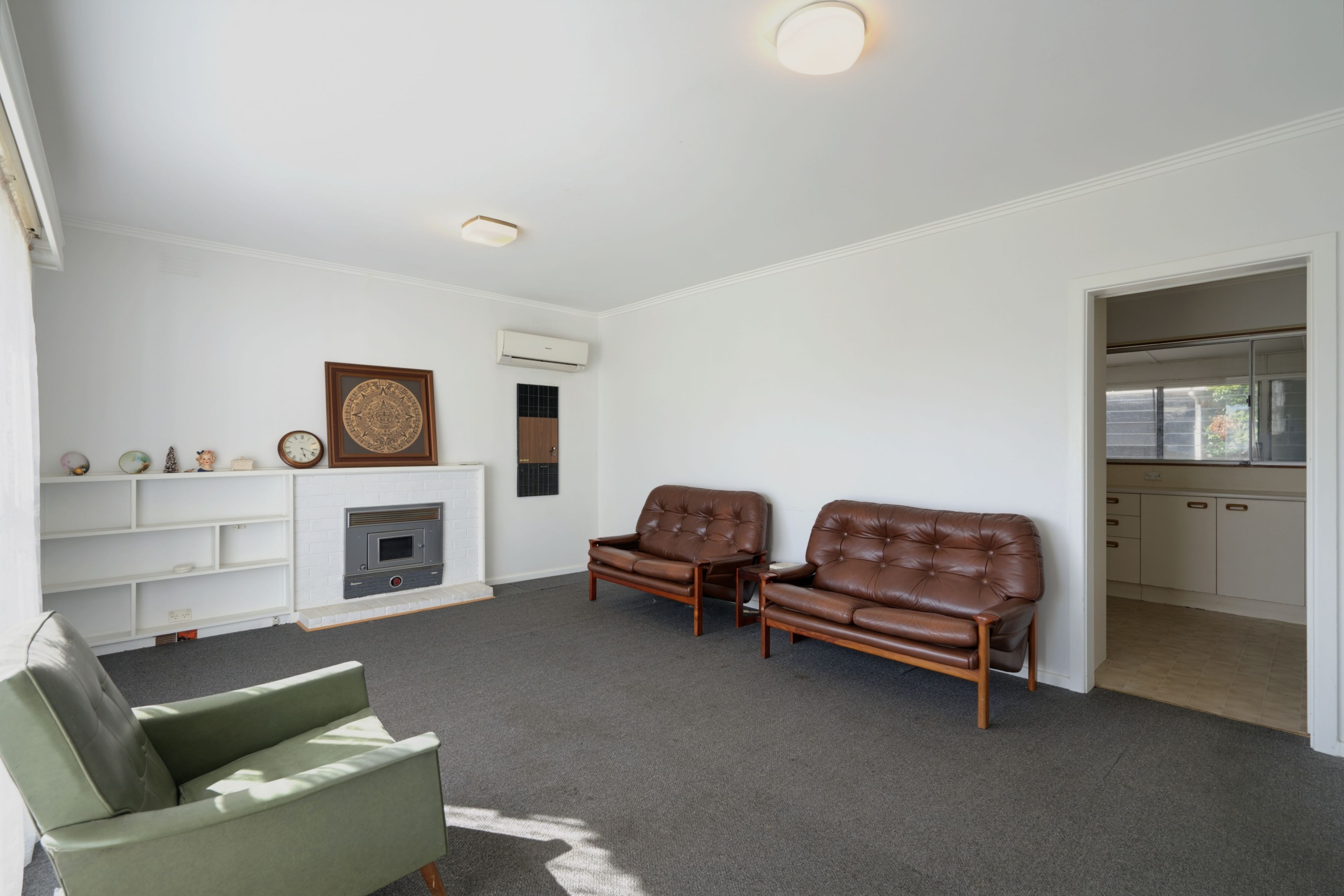 28 Tobias Avenue — photo 7 of 15
