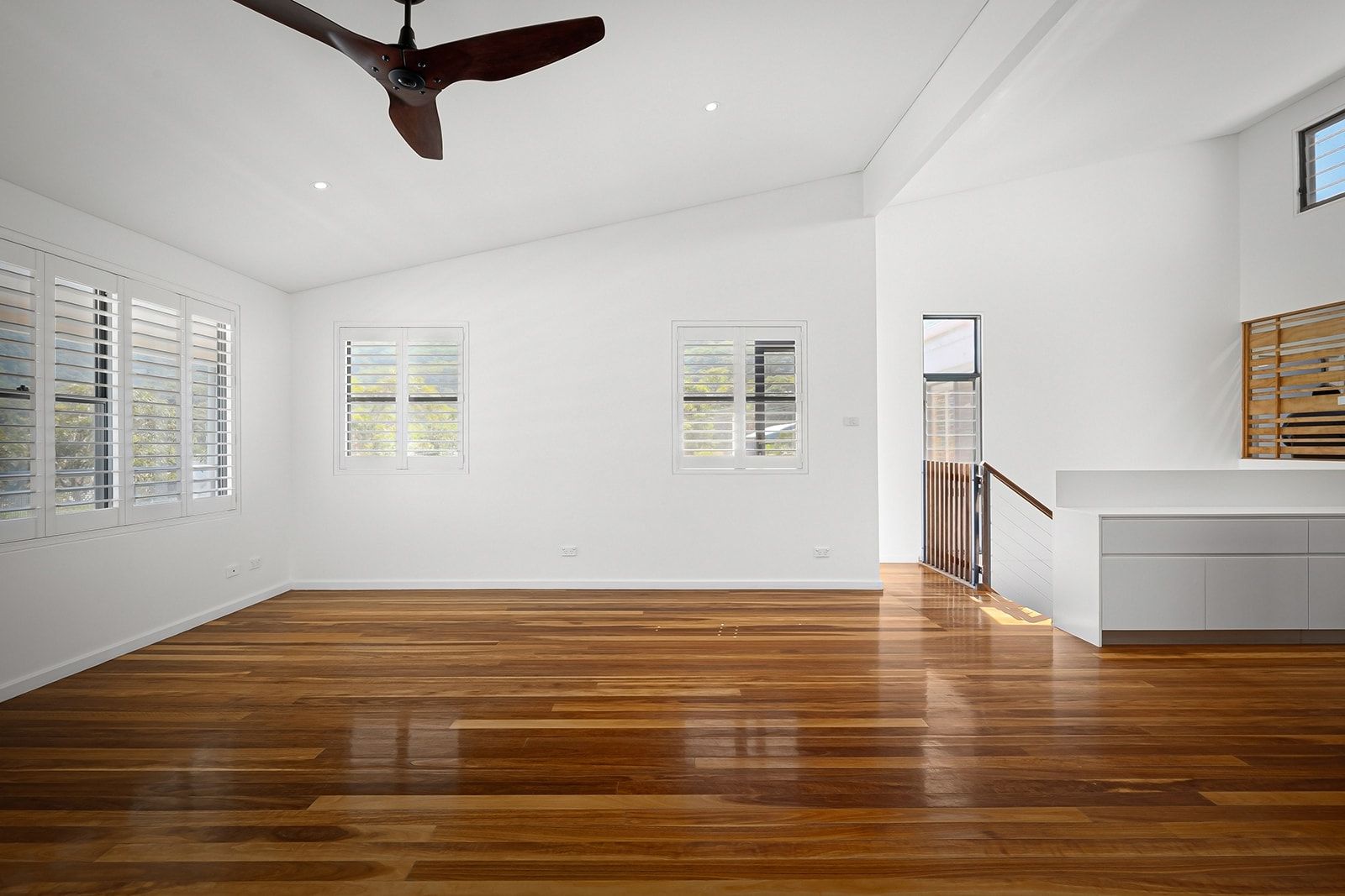 7 Maxwell Crescent — photo 6 of 23