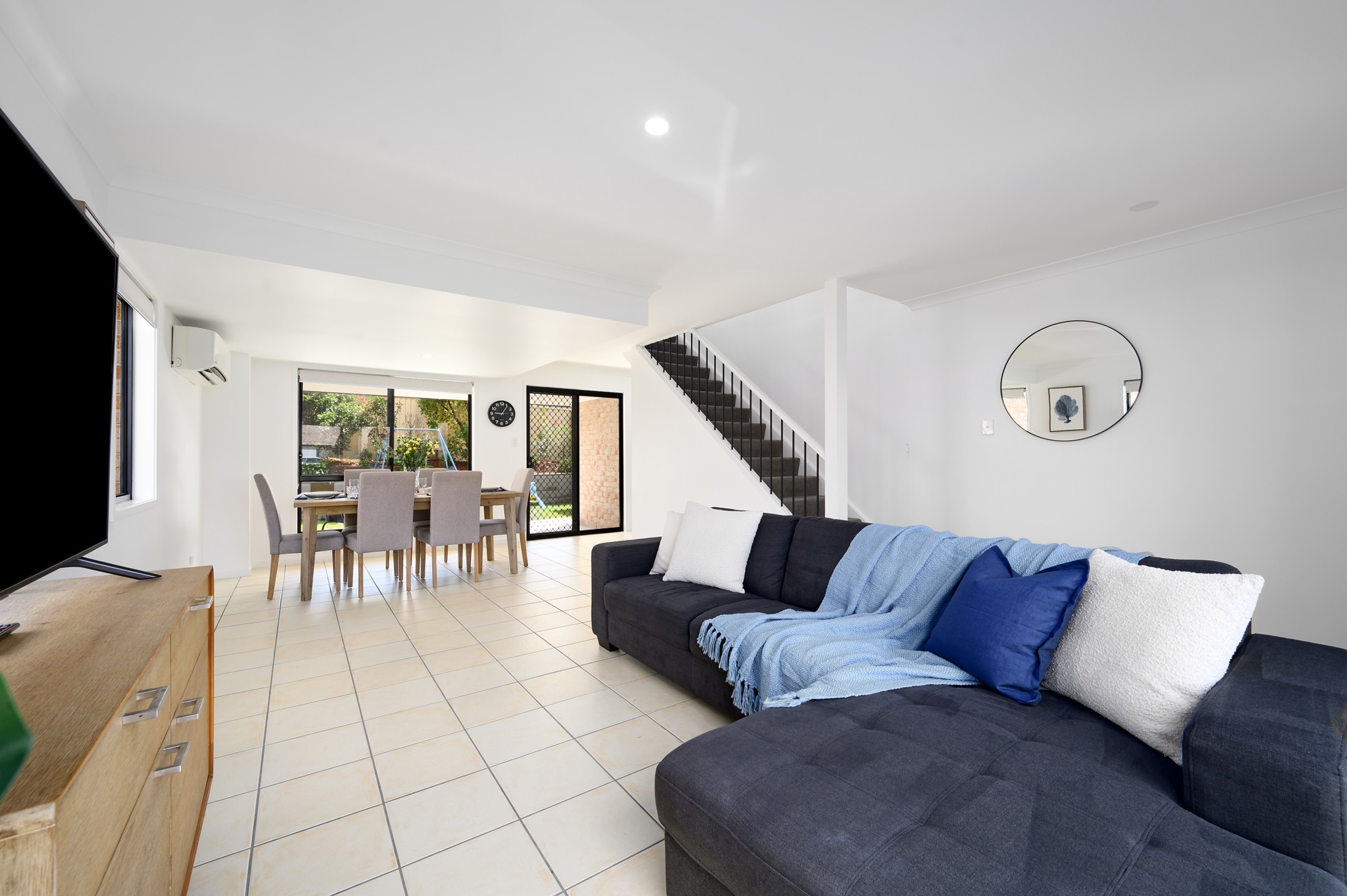 25/141 Pacific Pines Boulevard, Pacific Pines, QLD 4211