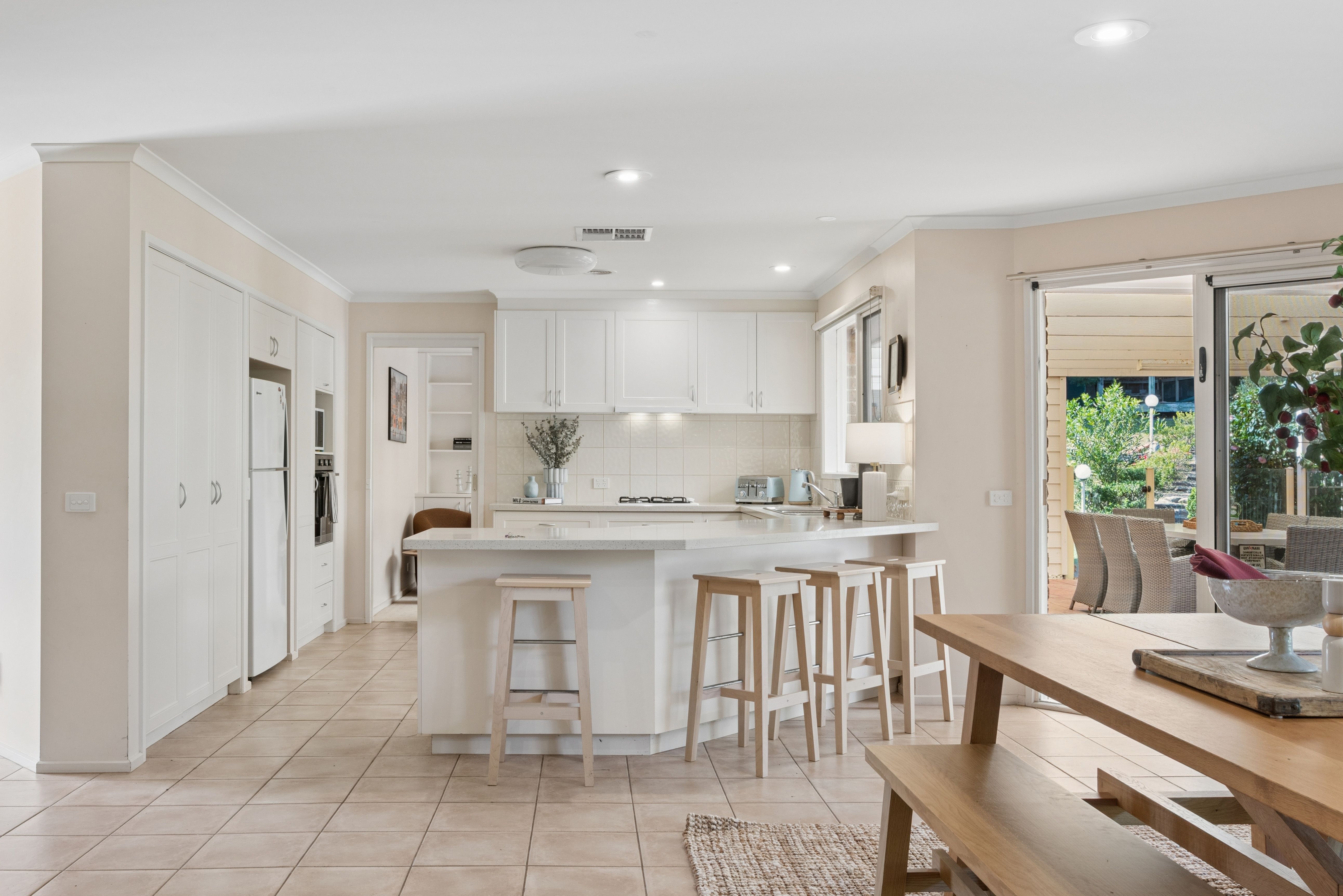 76 Lockhart Drive — photo 4 of 24