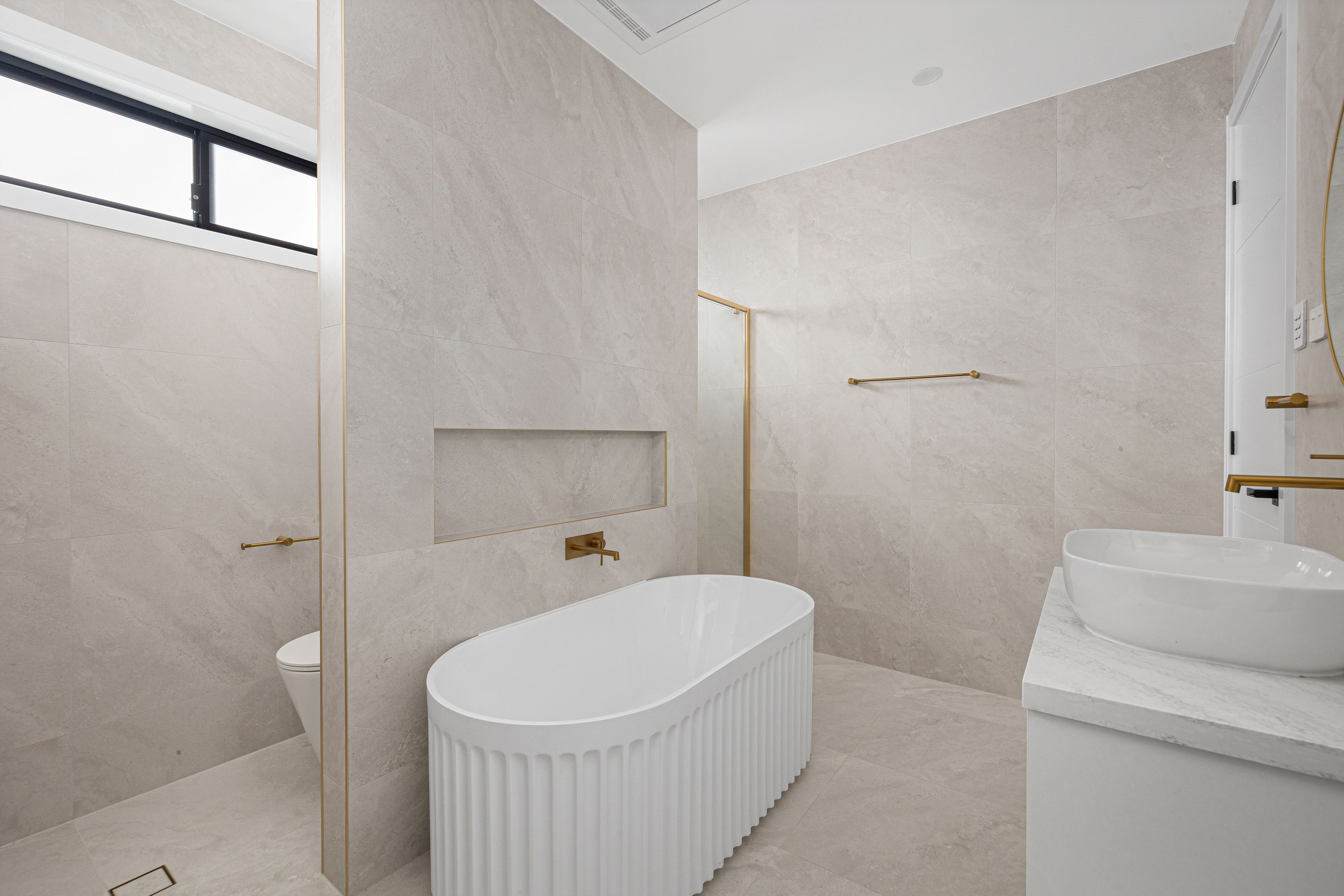80 Harkness Road (Oakville) — photo 12 of 17