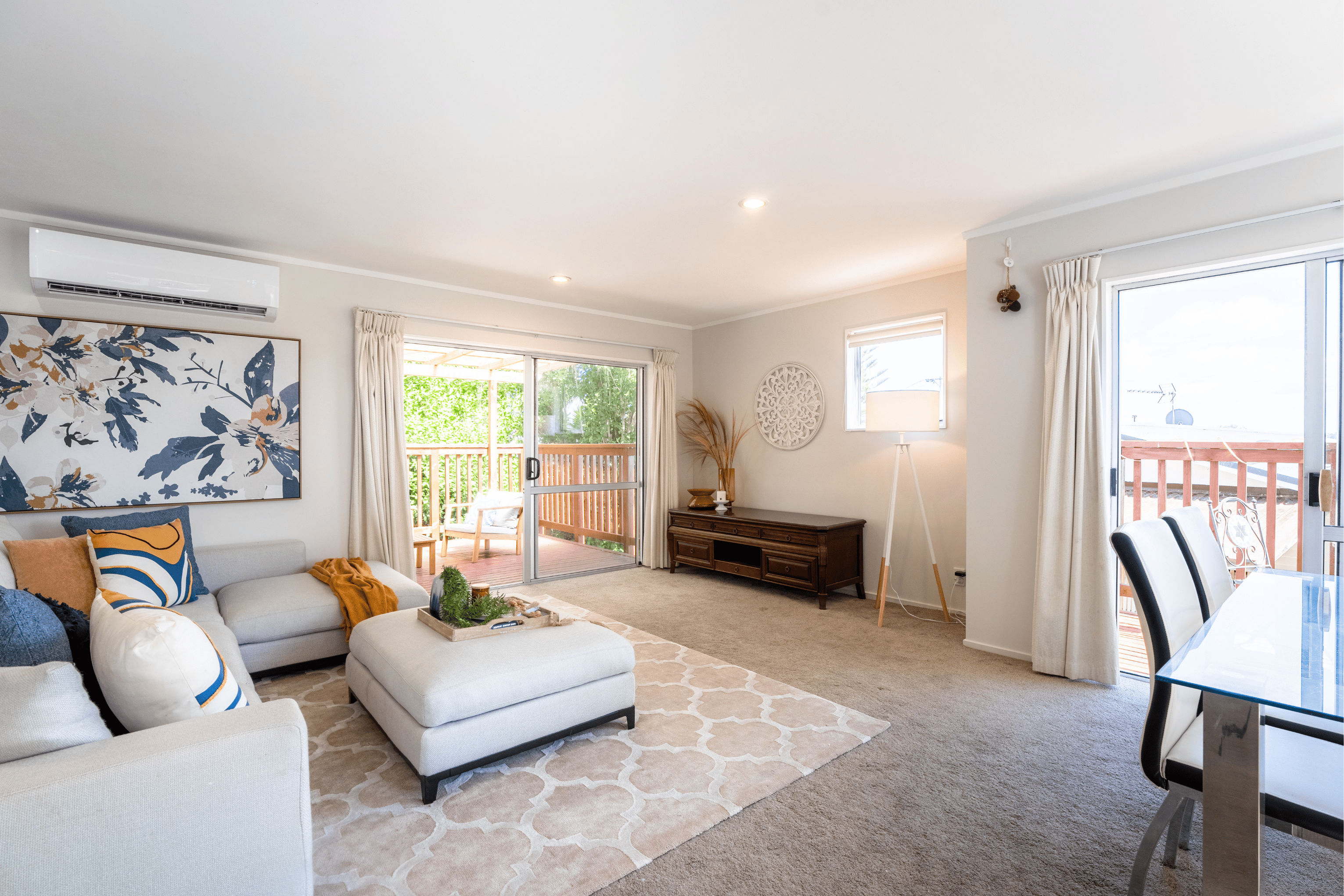 2/13 Fairclough Road, Beach Haven, North Shore City