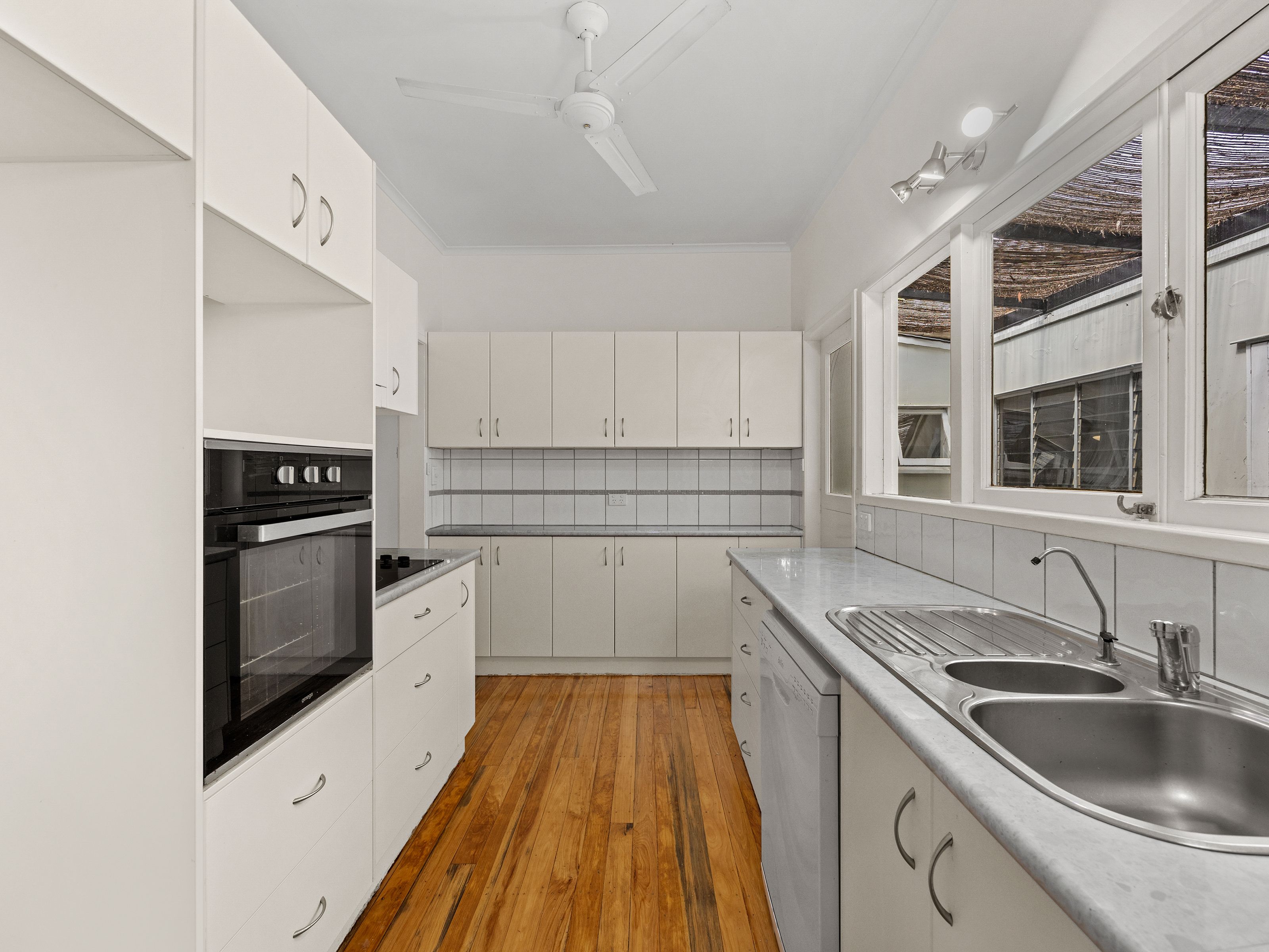 10 Soudan Street, North Booval, QLD 4304