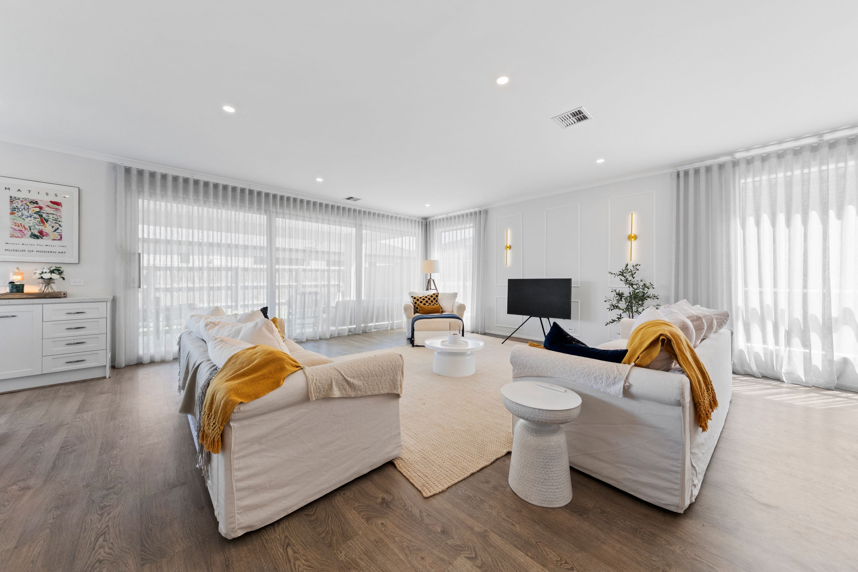 8 Bradley Street — photo 12 of 30