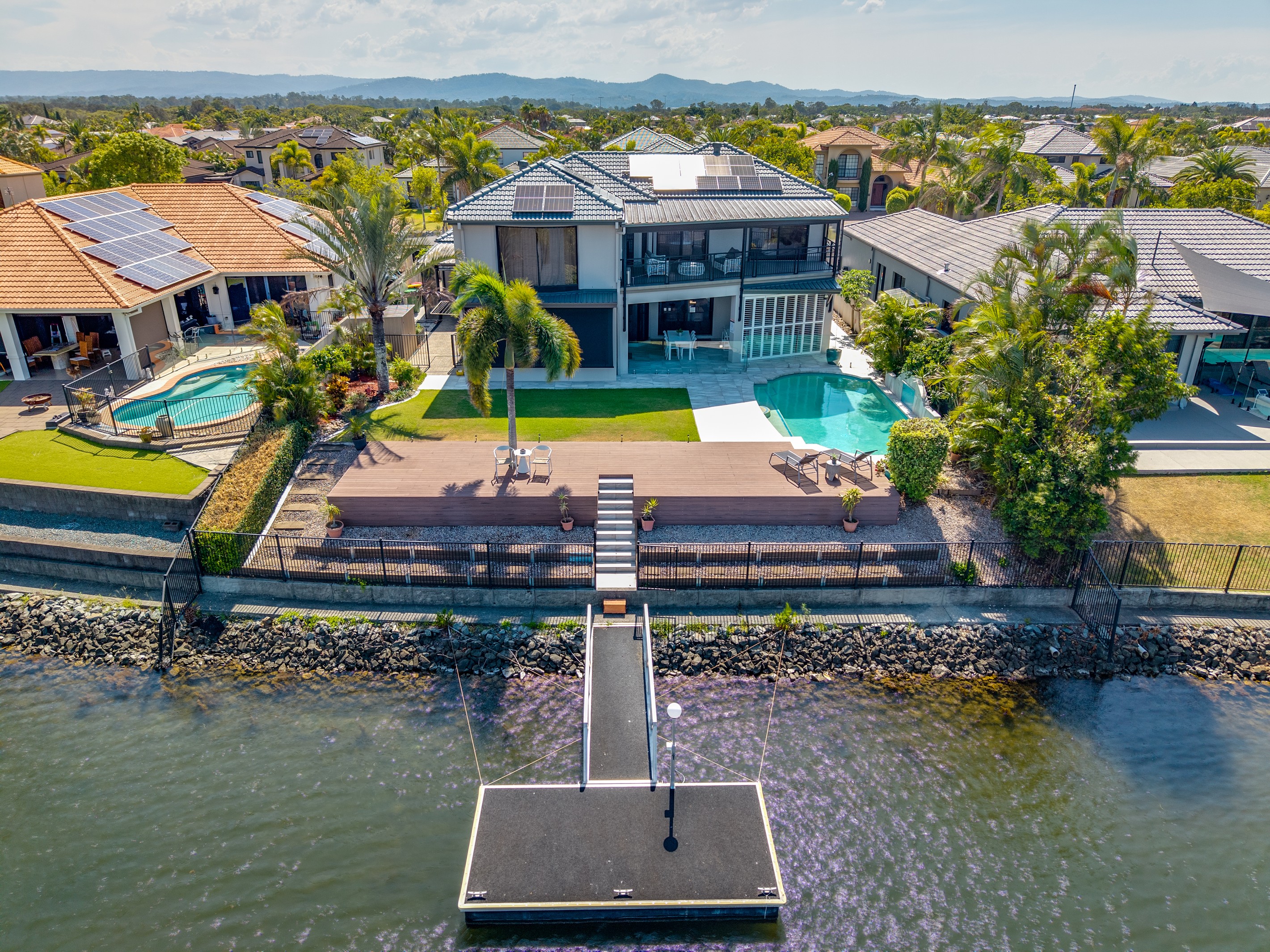 20 Calmwater Crescent, Helensvale, QLD 4212