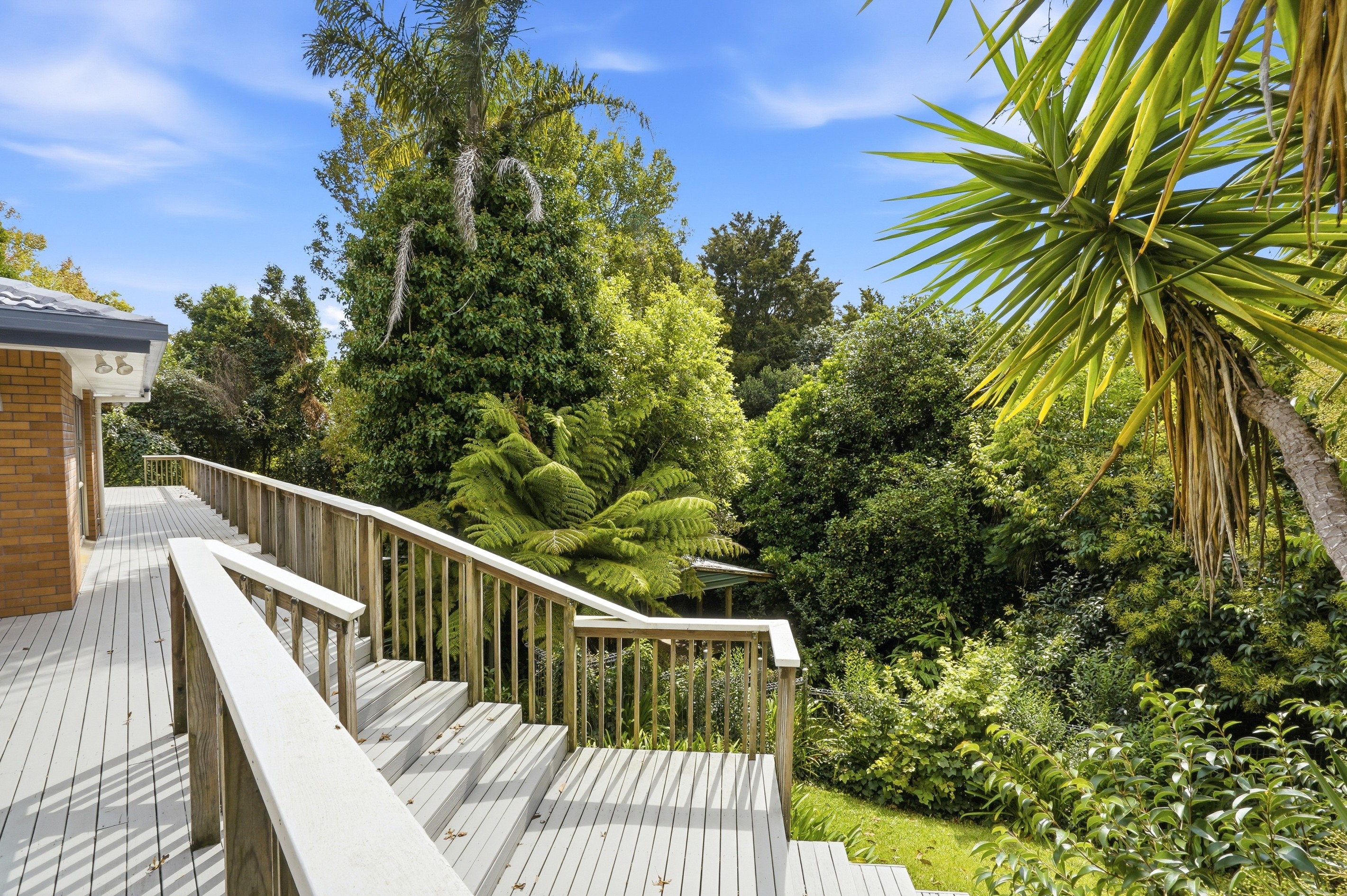 221 Point View Drive, East Tamaki Heights, Manukau City