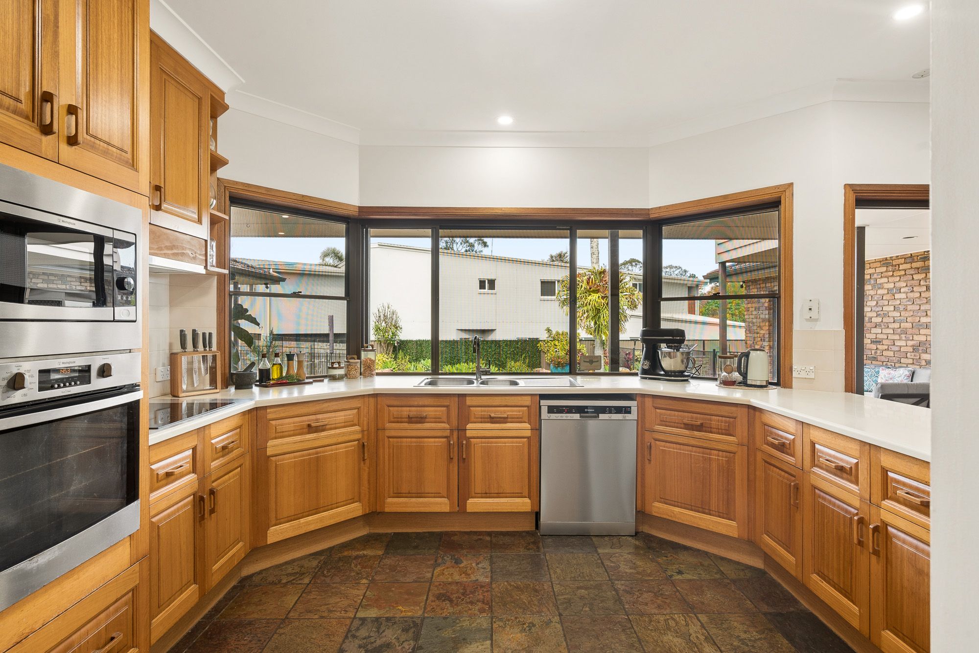 4 Gleneagles Court — photo 9 of 23