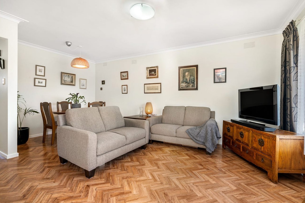 1/4B Wordsworth Avenue, Clayton South, VIC 3169