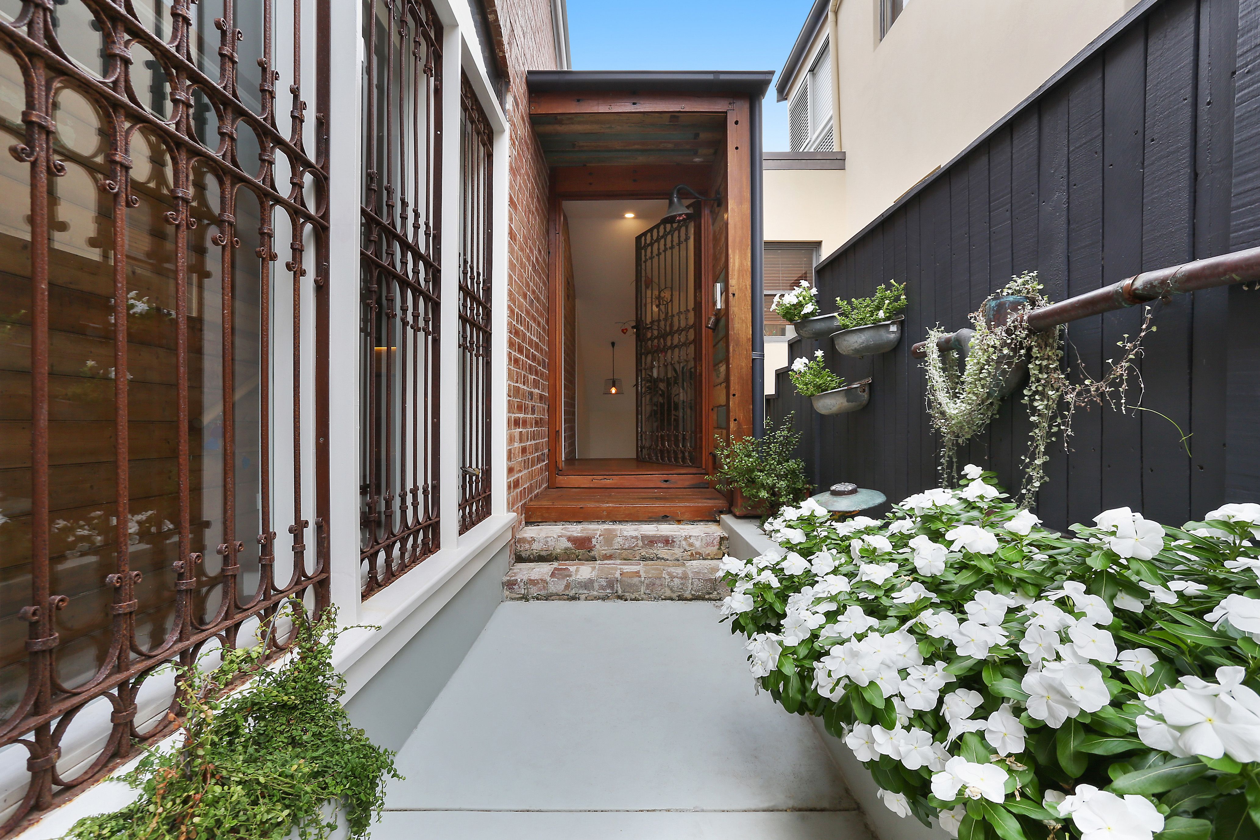 25 Phillip Street