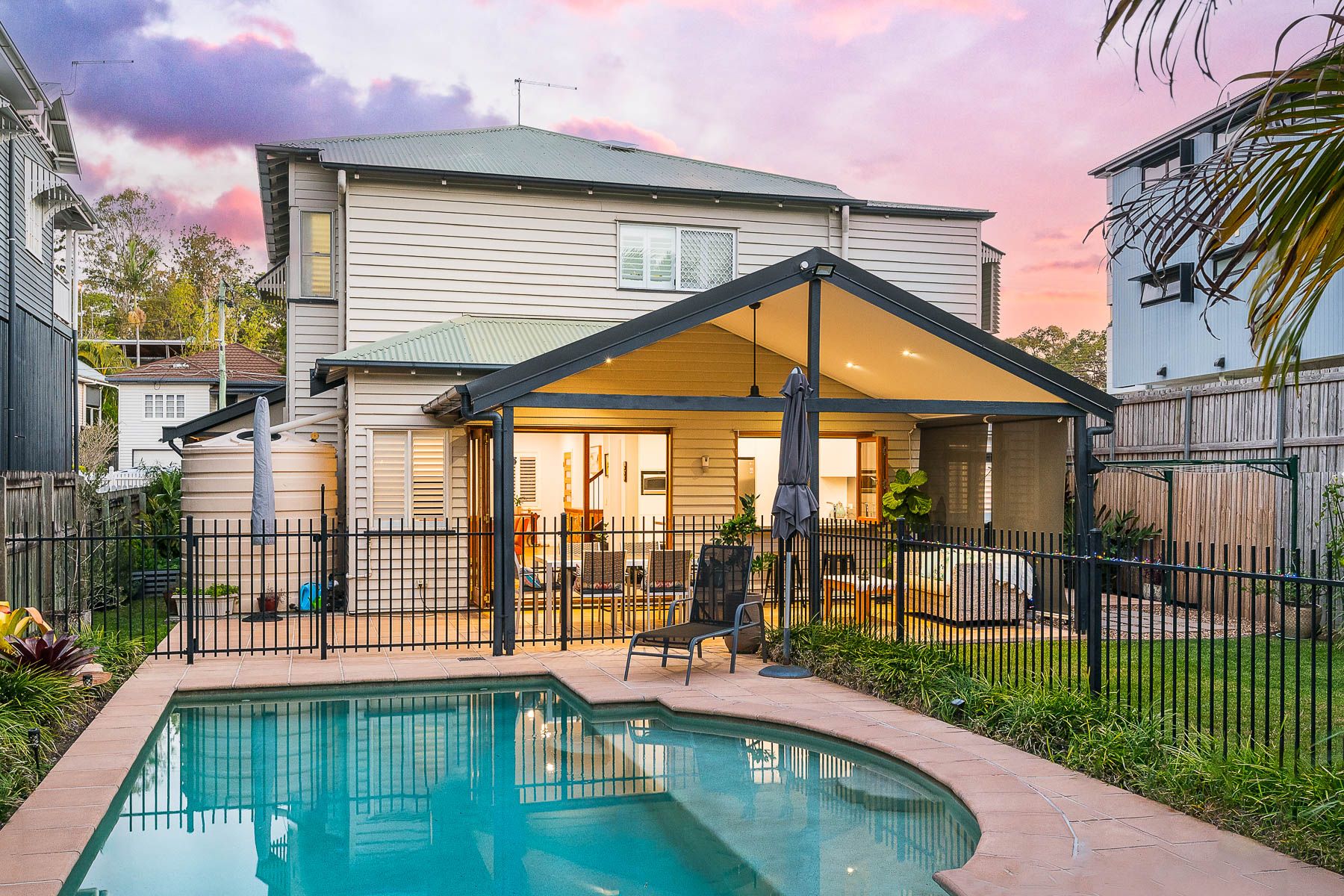 12 Lawson Street, Morningside, QLD 4170