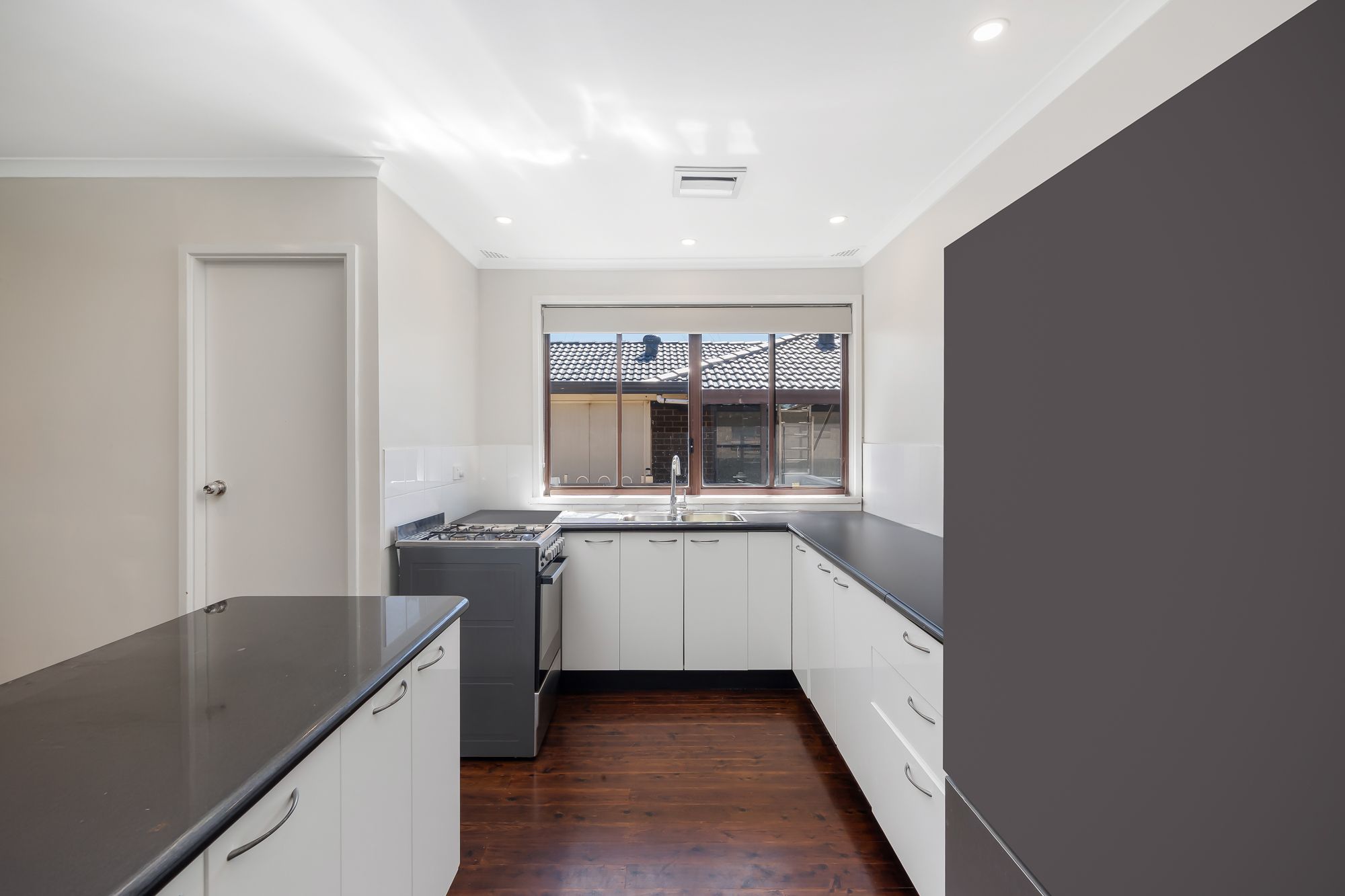 18 Allard Street — photo 8 of 20