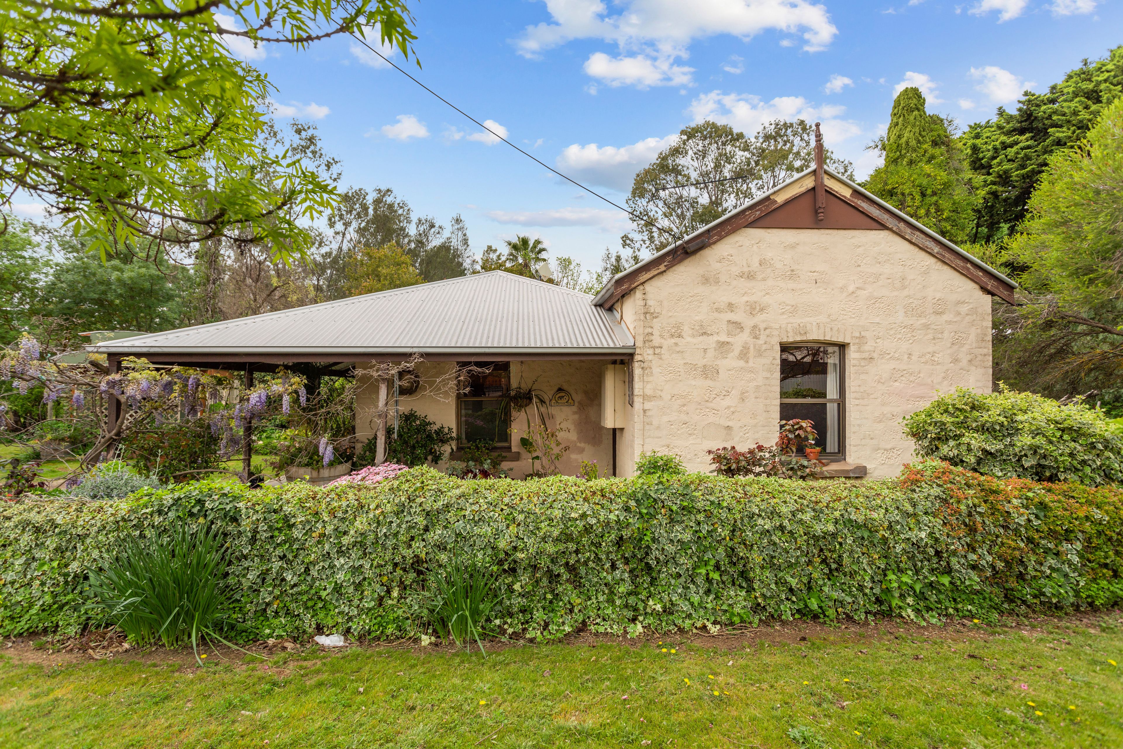 16-18 Main North Road, Watervale, SA 5452
