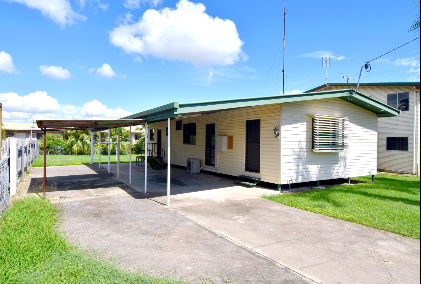1a Rossella Street, West Gladstone, QLD 4680