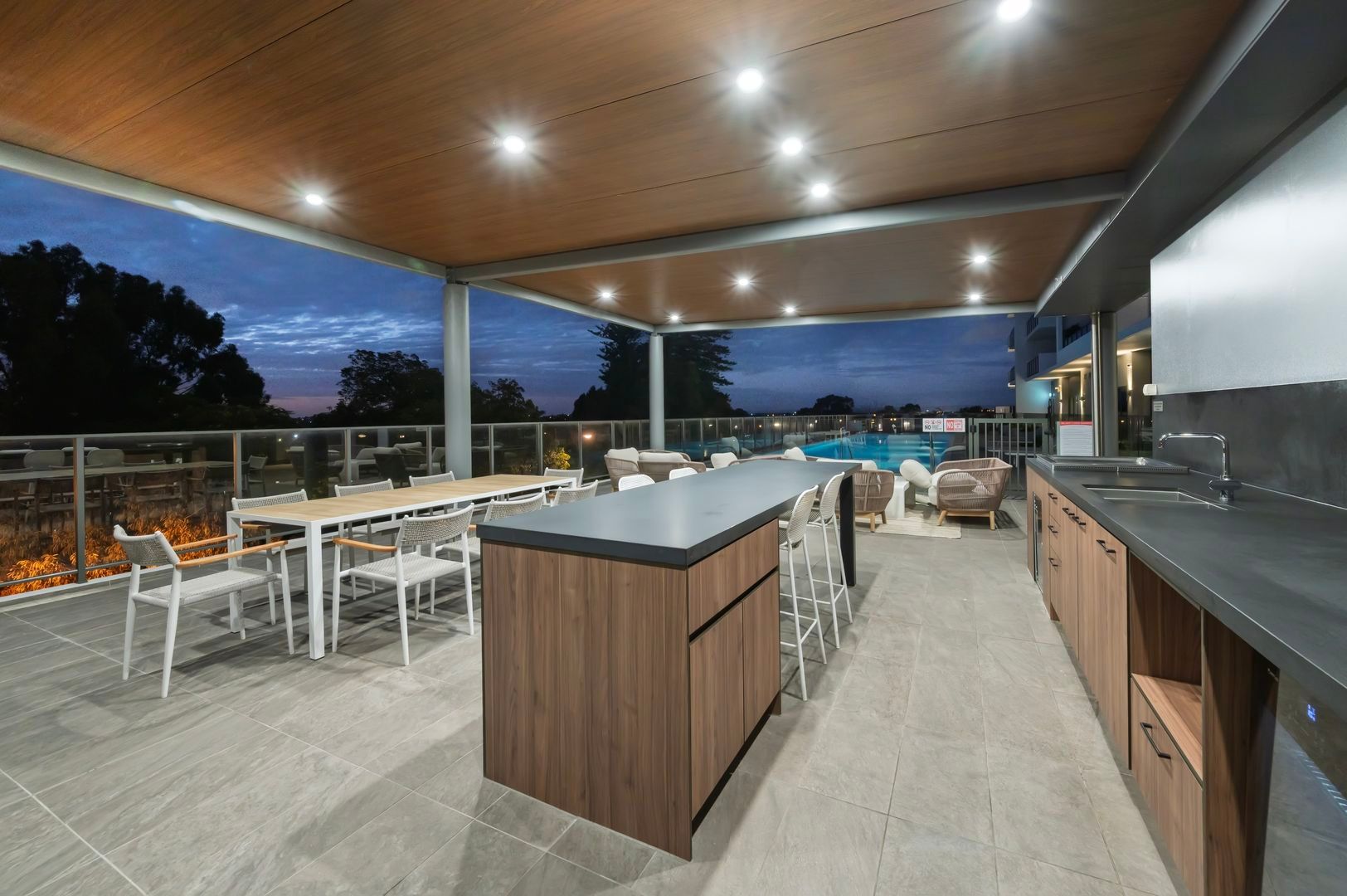1006/31 Rowe Avenue — photo 26 of 30