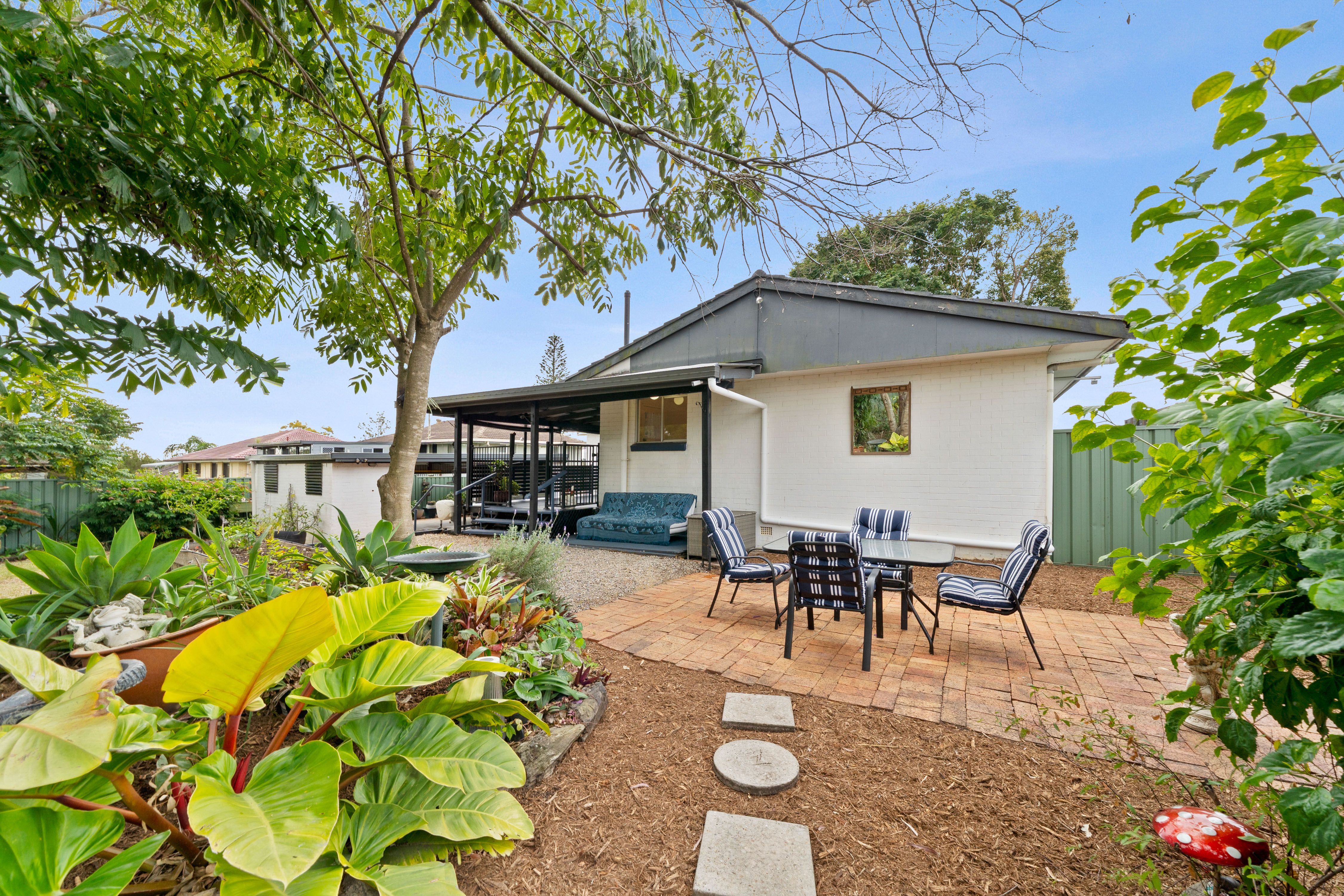7 Amaroo Rise — photo 17 of 21