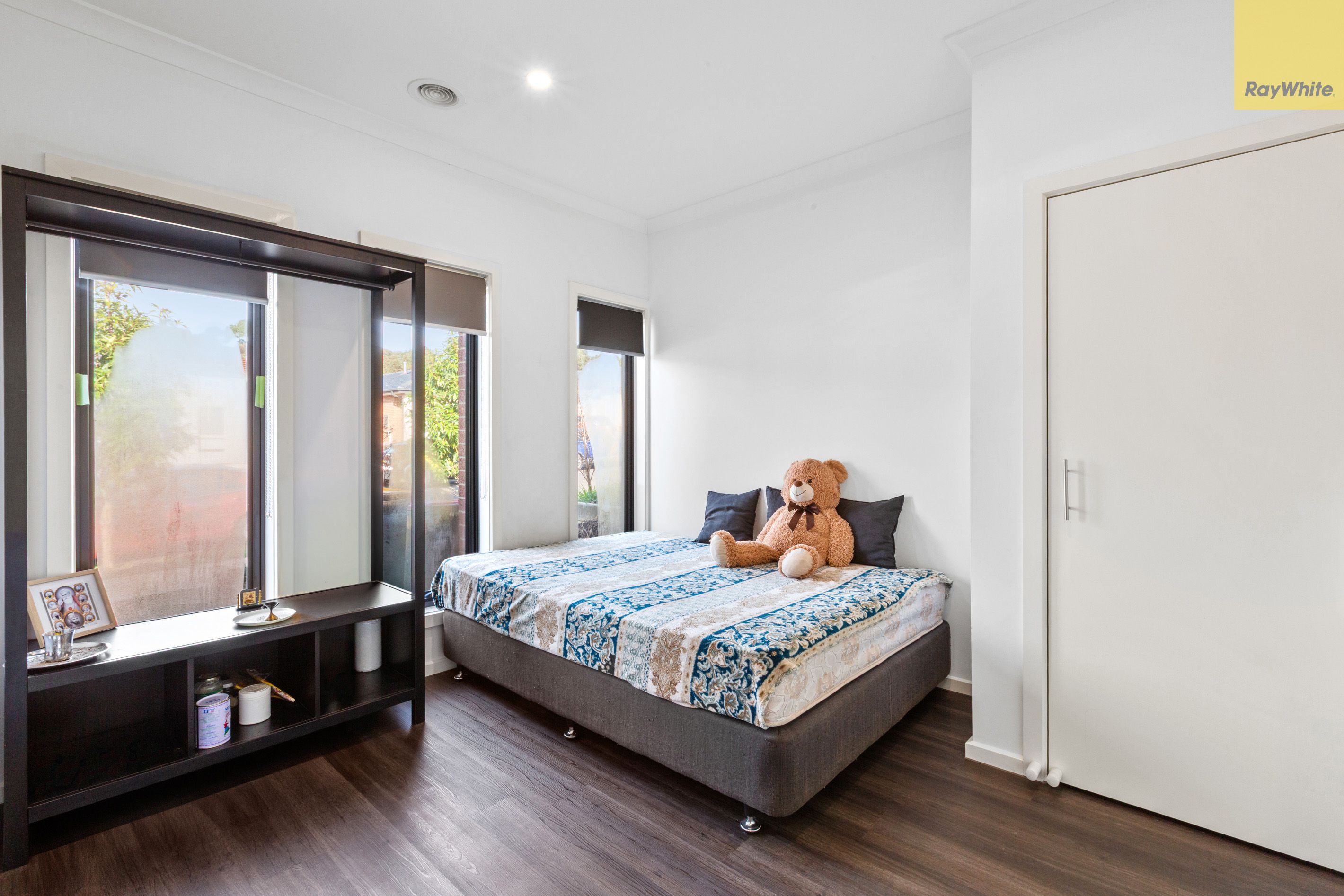 29 Hamish Road — photo 7 of 14