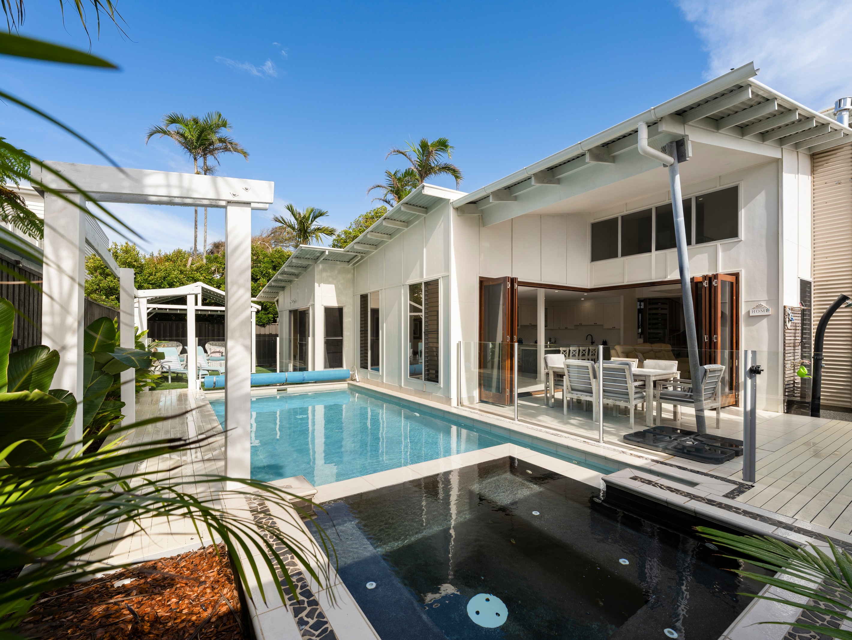 17 Dalpura Street, Buddina, QLD 4575