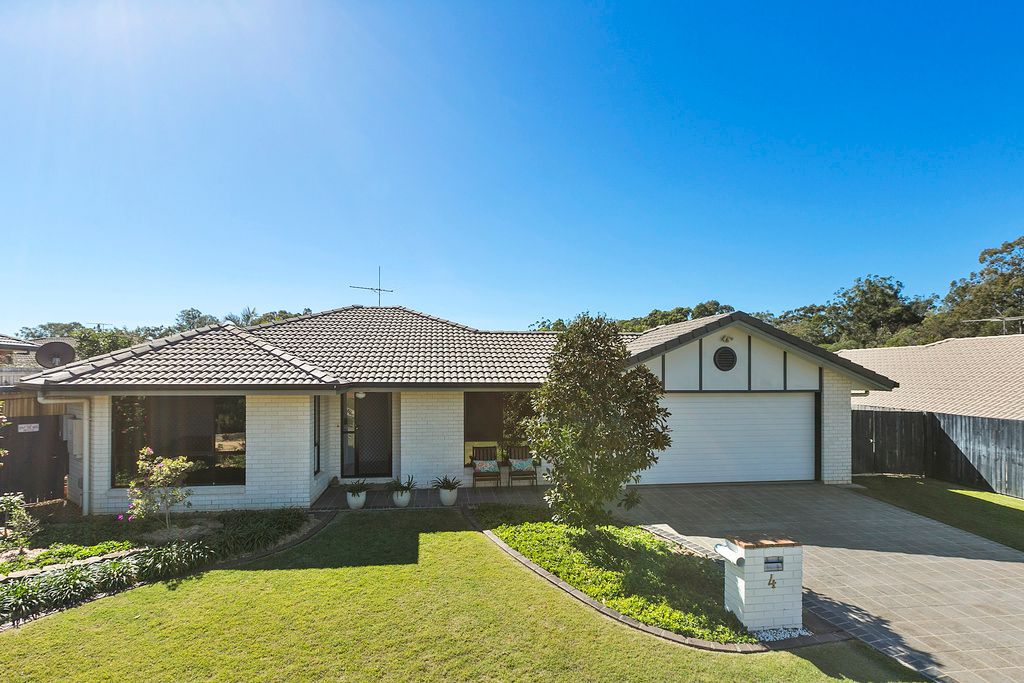 4 Dory Close, Redland Bay QLD 4165