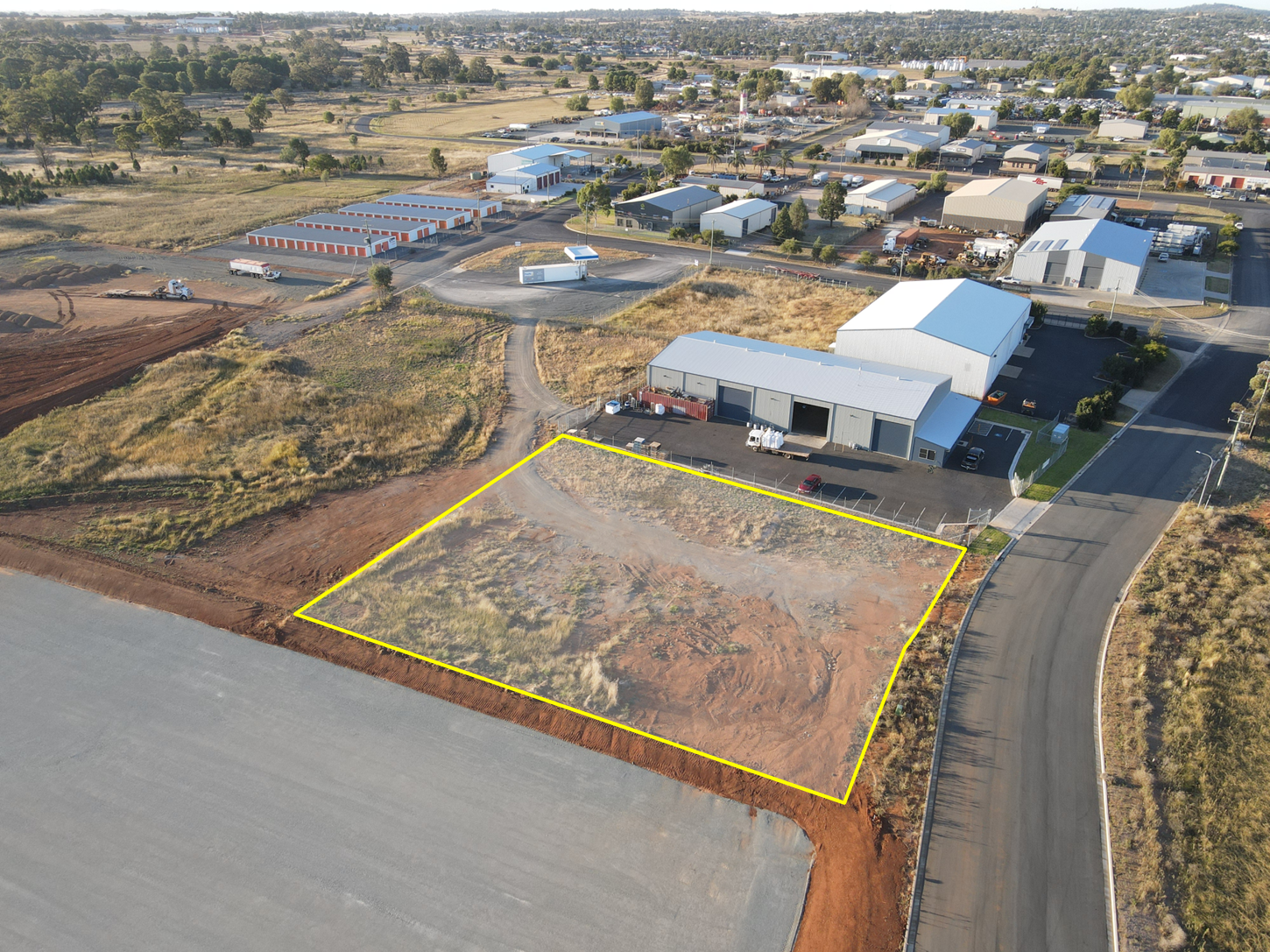 8 Langlands Street, Parkes, NSW 2870