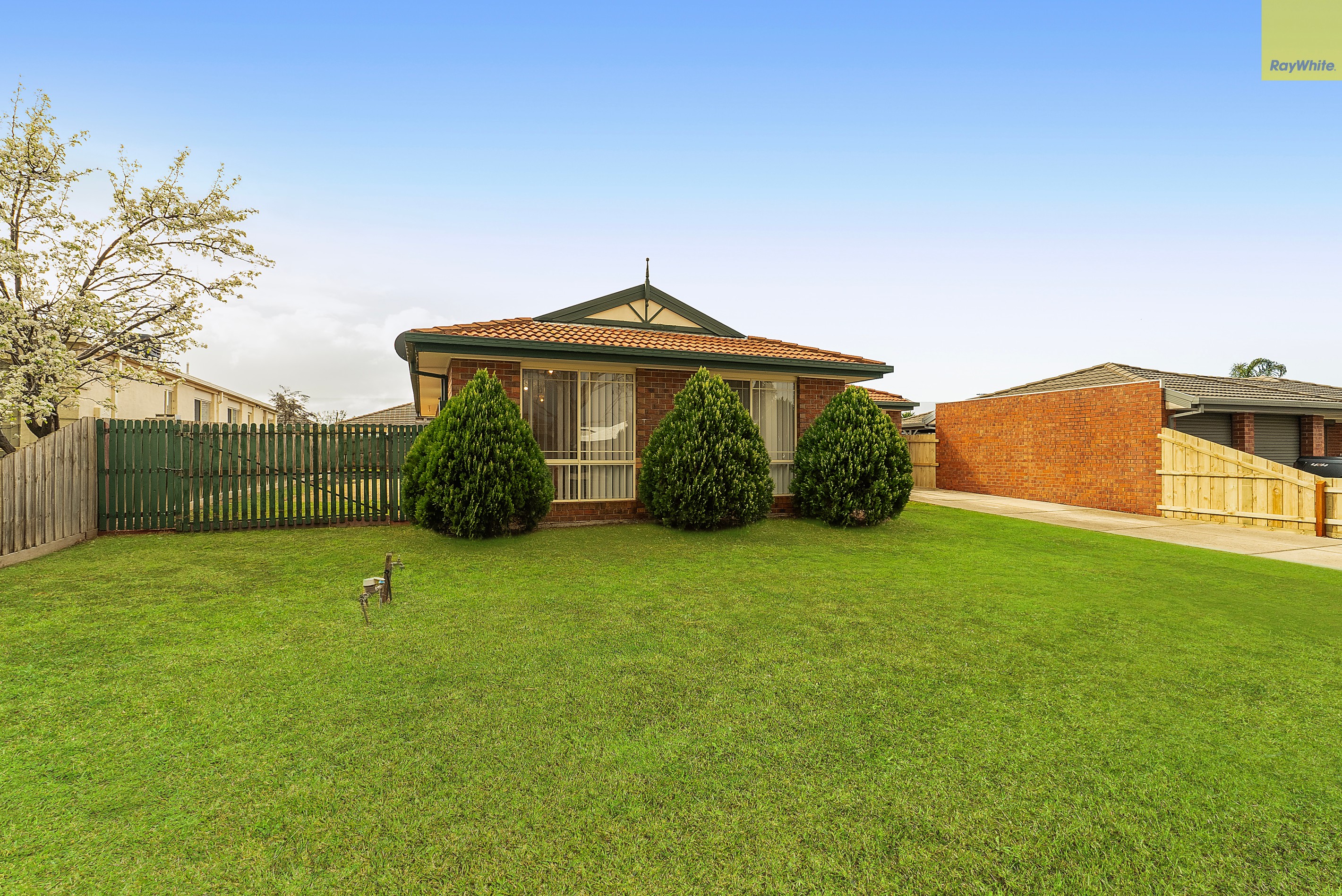 11 Peters Close, Maddingley, VIC 3340