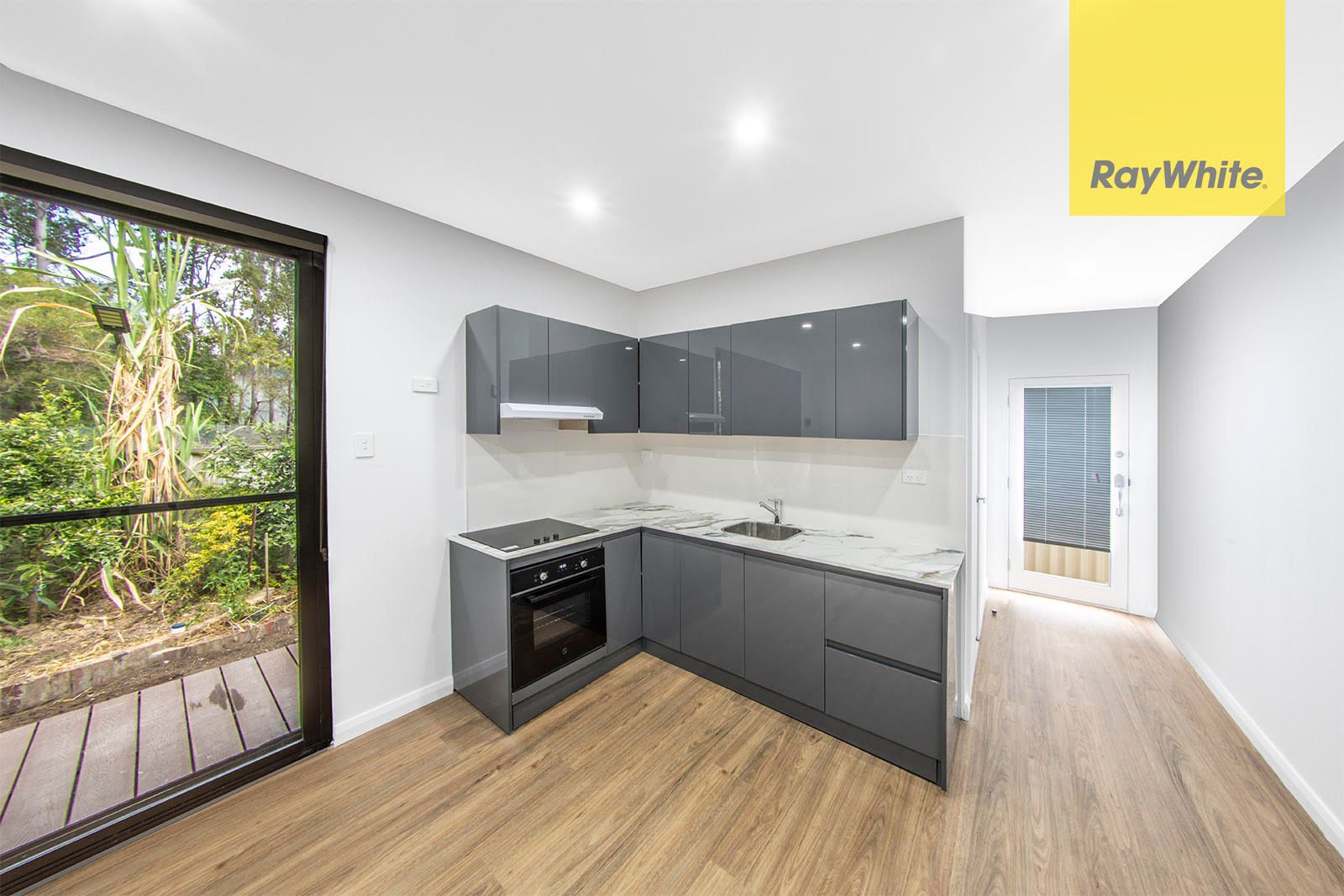 6A A'Beckett Street — photo 2 of 5