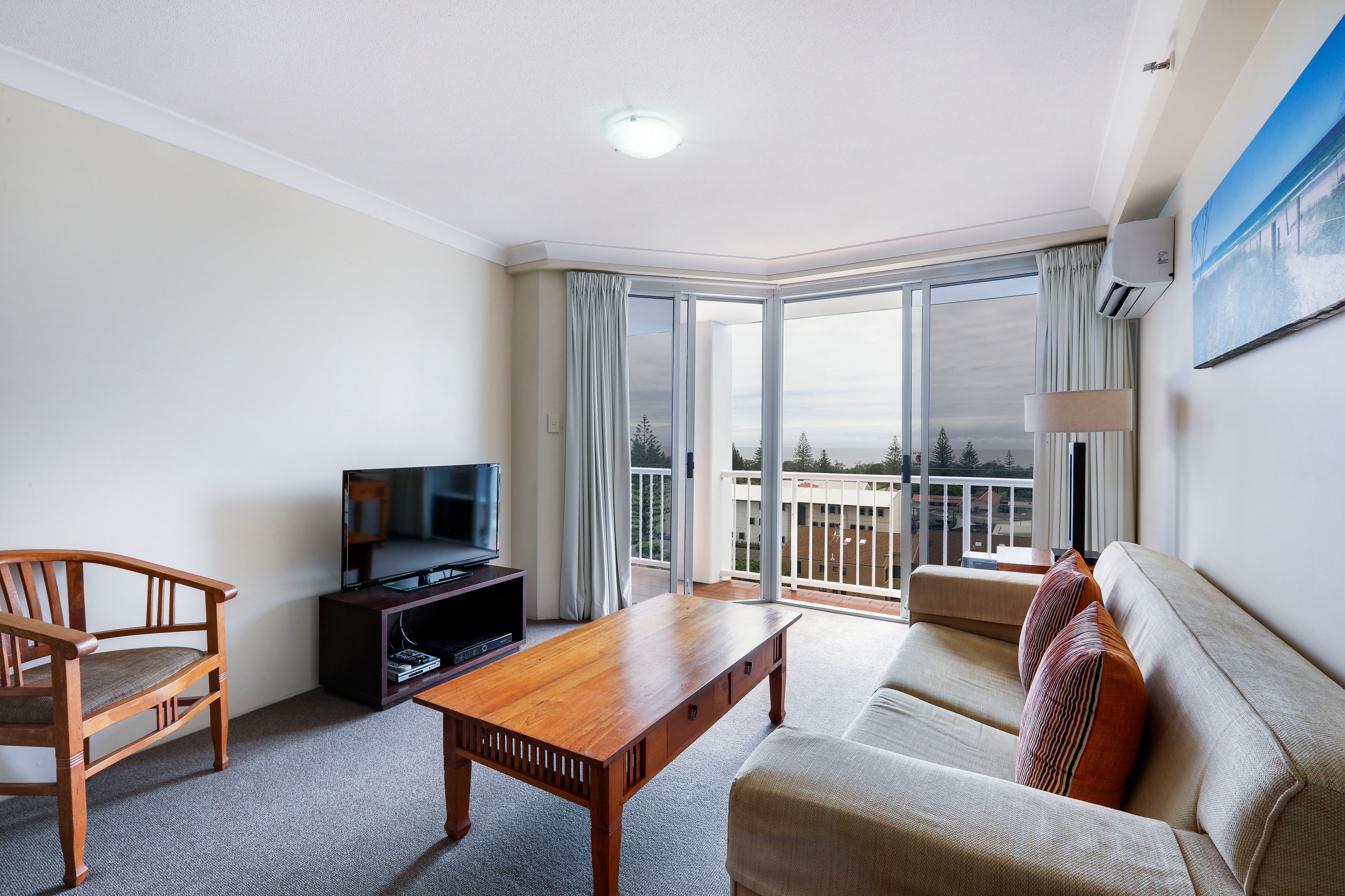 1084/2623-2633 Gold Coast Highway, Broadbeach, QLD 4218