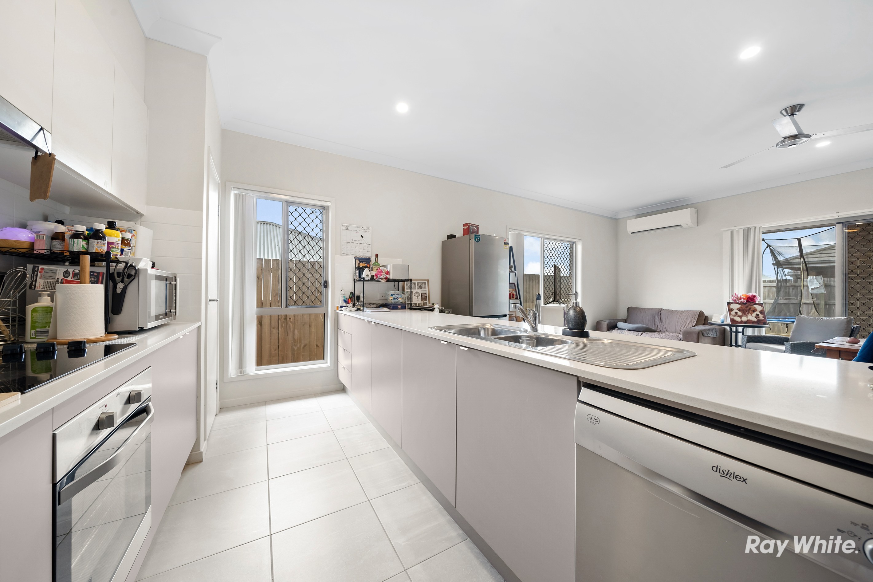 52 Mcgoldrick Street, FLAGSTONE, QLD 4280