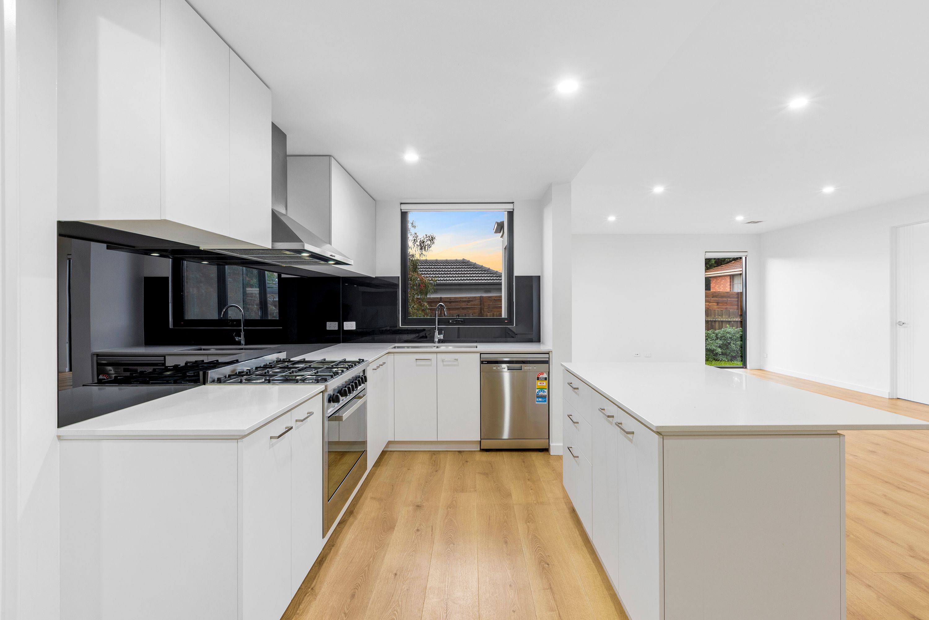 2/86 Stanley Avenue, Mount Waverley, VIC 3149