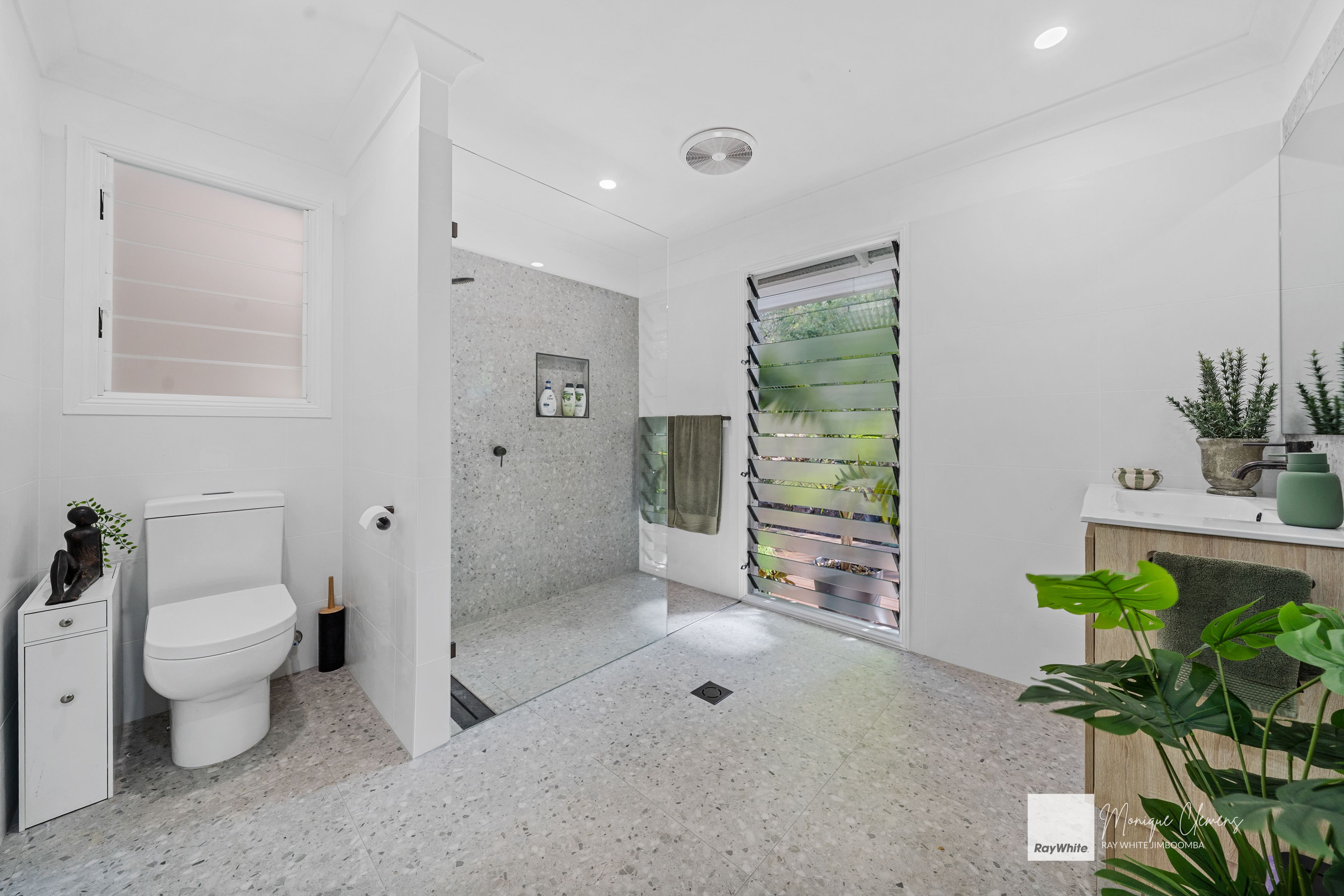 108-112 Kilmore Drive — photo 20 of 30