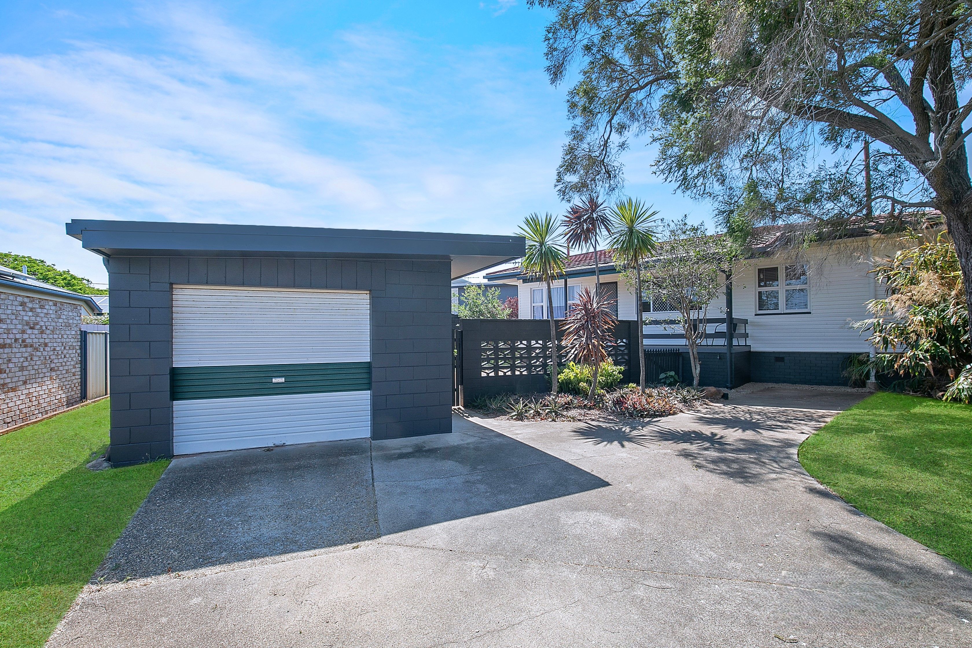 1a Blakeney Street, Woody Point, QLD 4019