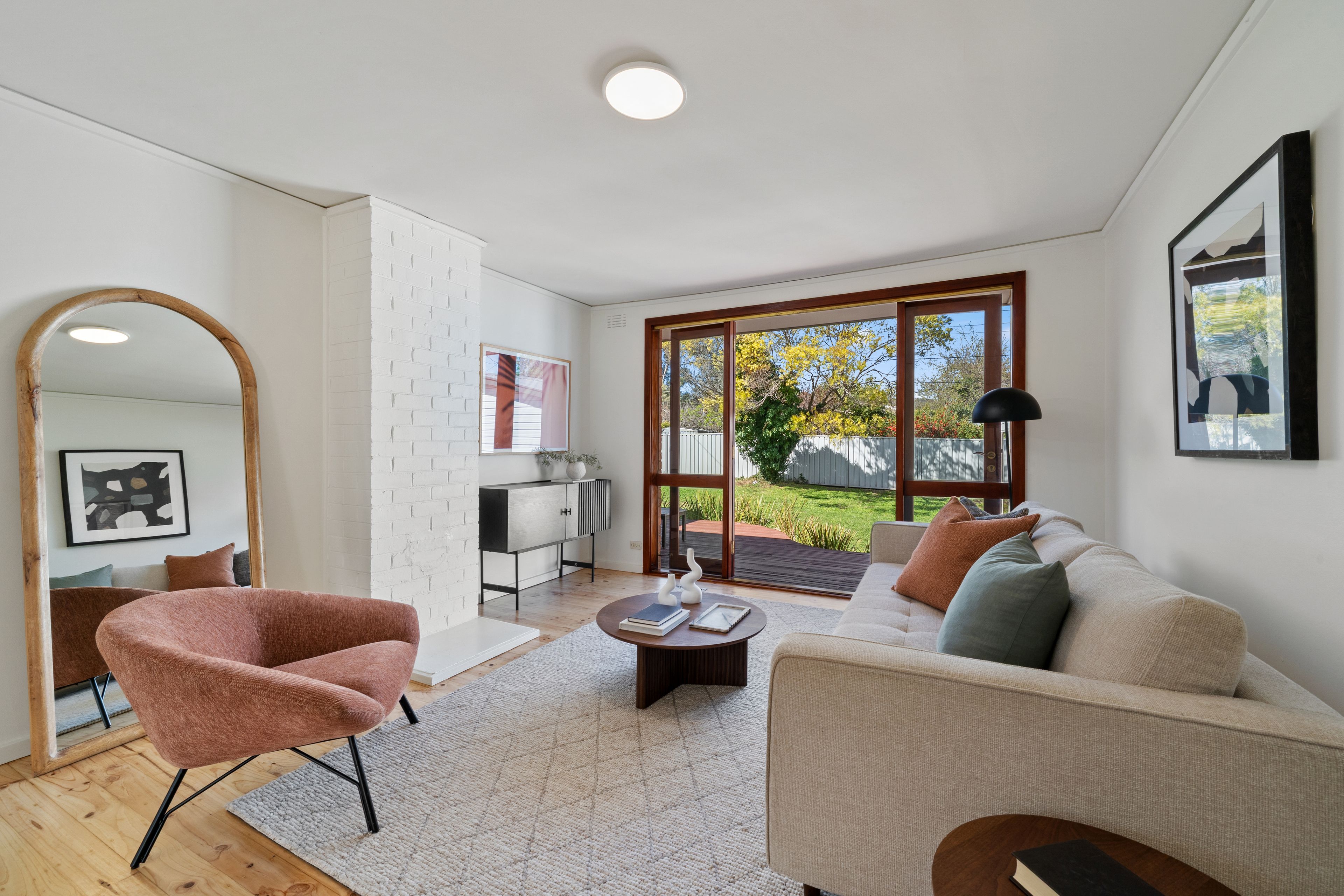 42 Gardiner Street — photo 3 of 22
