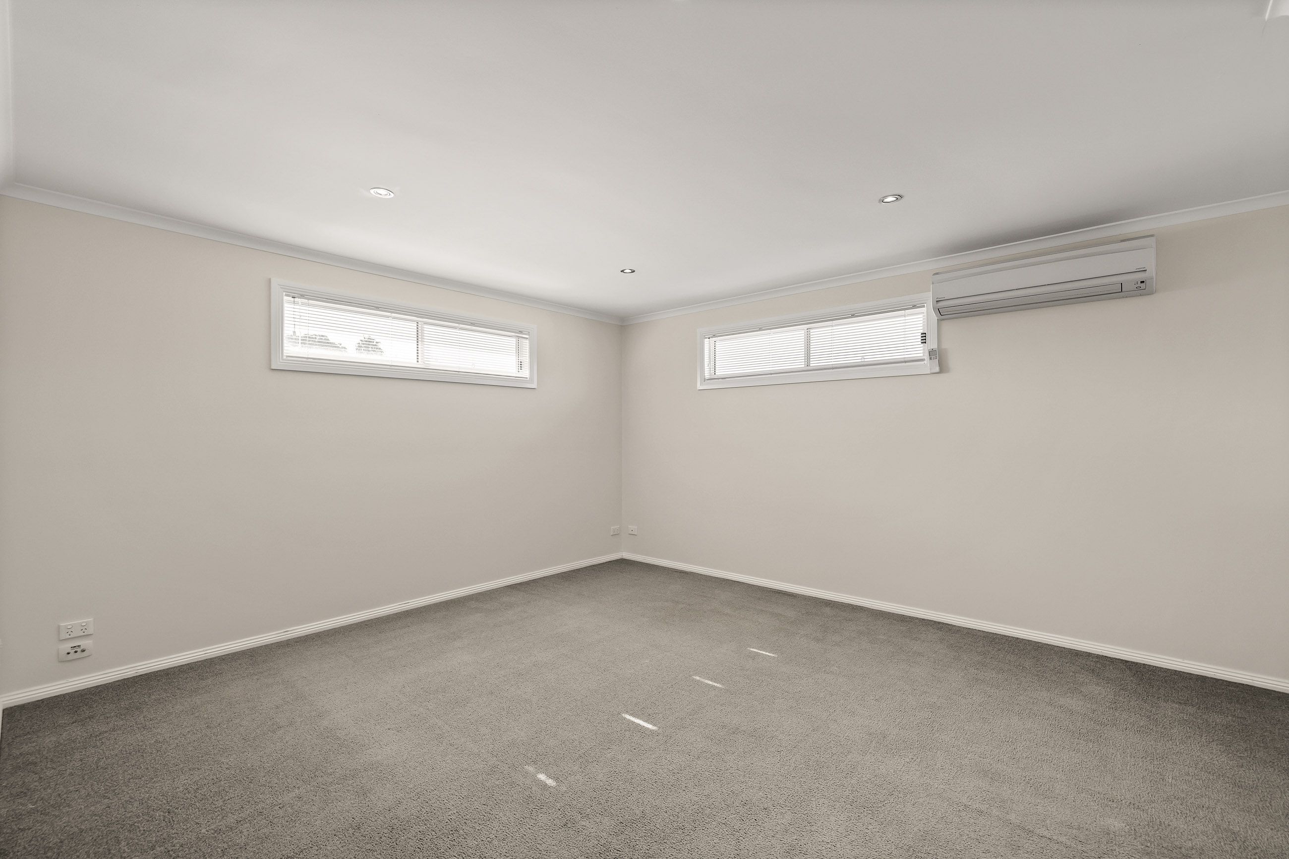 33 Lansell Road — photo 12 of 14