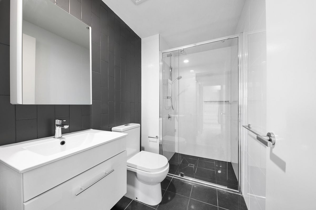 1808/27 Cordelia Street — photo 5 of 10