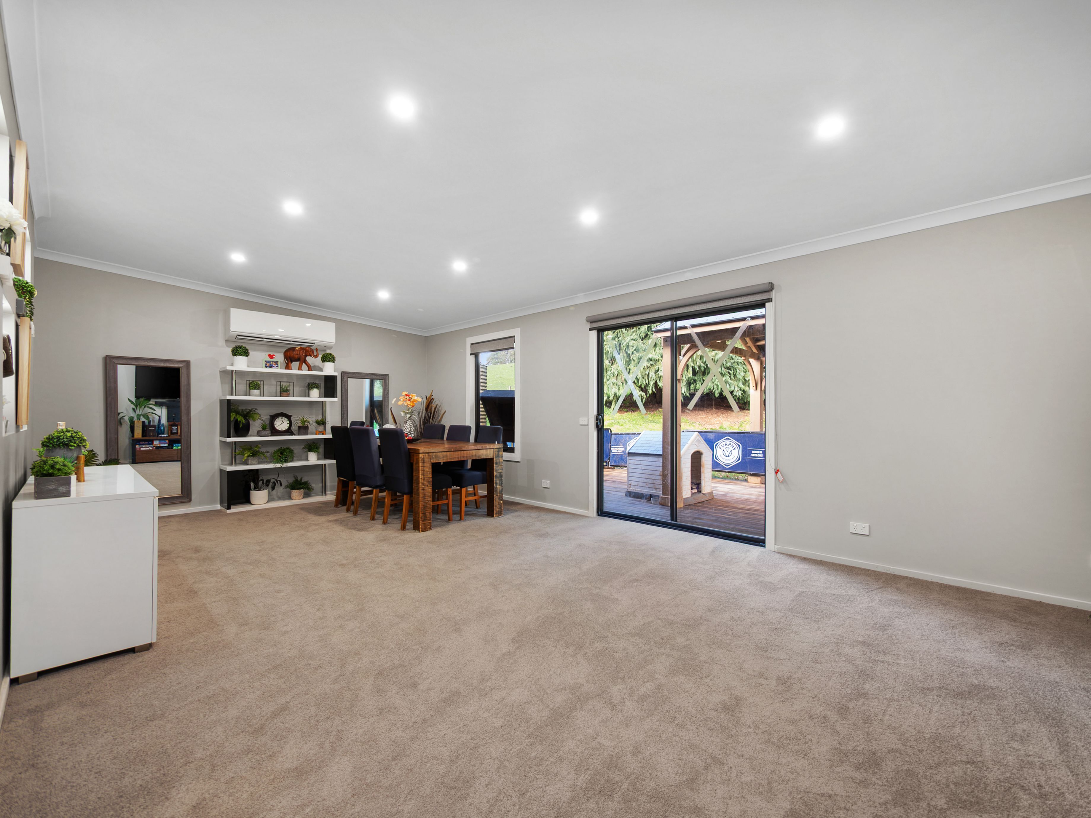 285 Scotts Road — photo 3 of 23