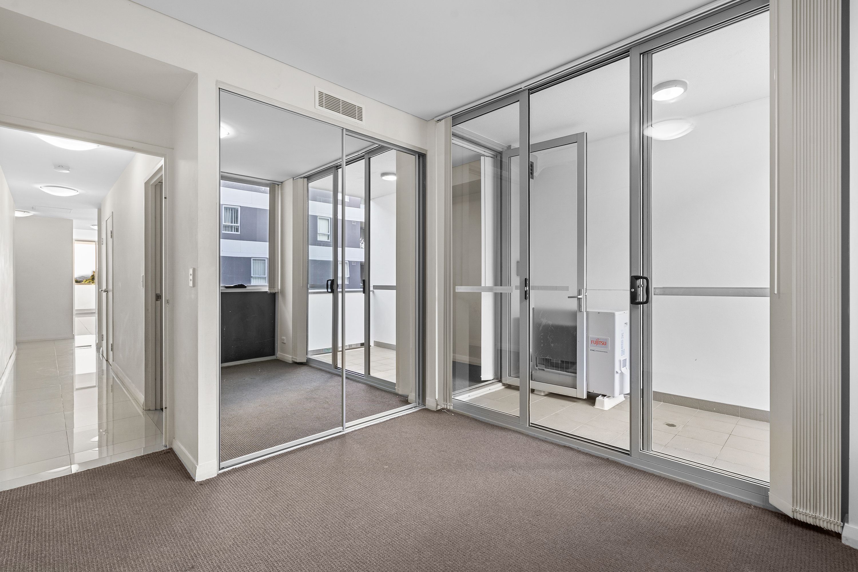 207/314 Canterbury Road (Access via Canton St) — photo 6 of 10