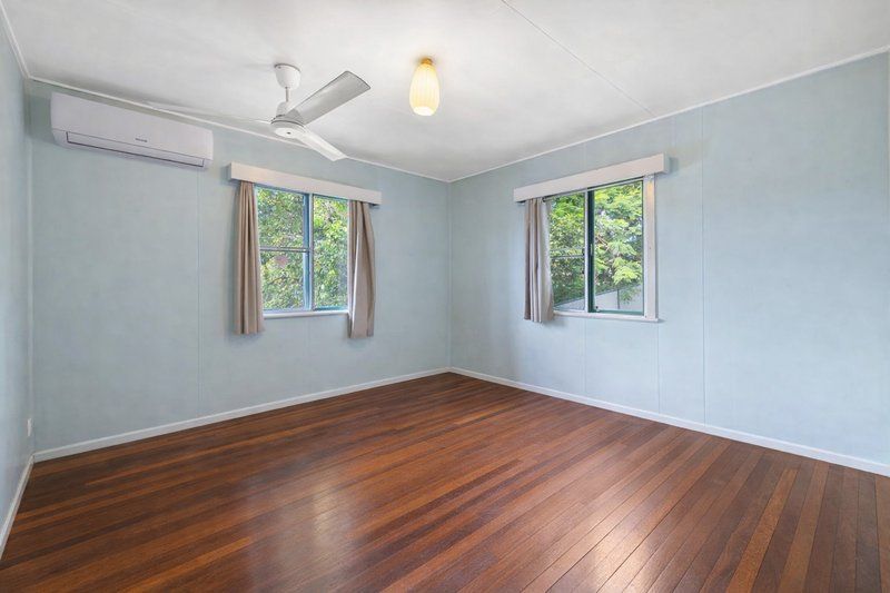139 Mount Gravatt Capalaba Road — photo 7 of 9