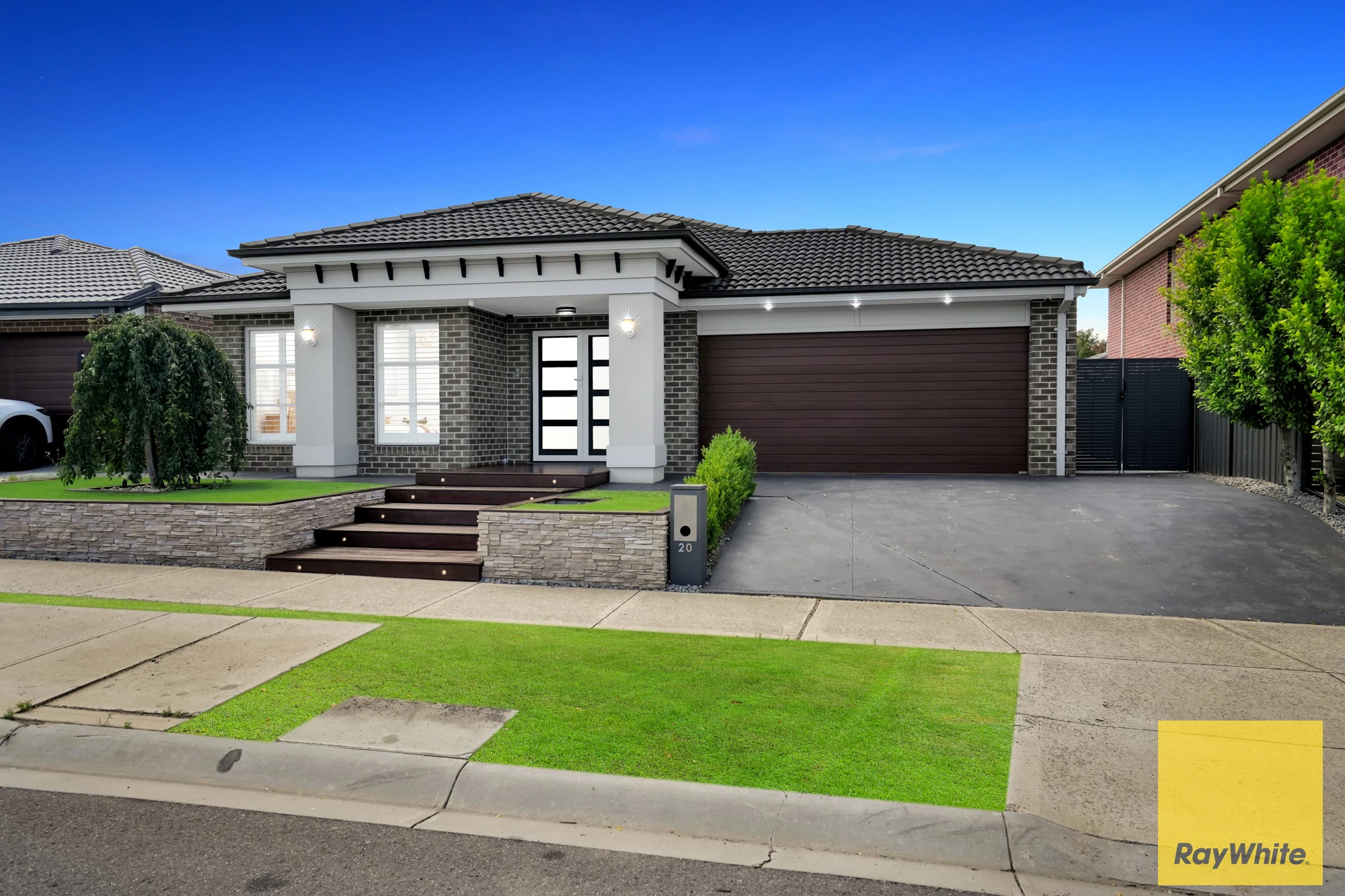 20 Royale Drive, FRASER RISE, VIC 3336