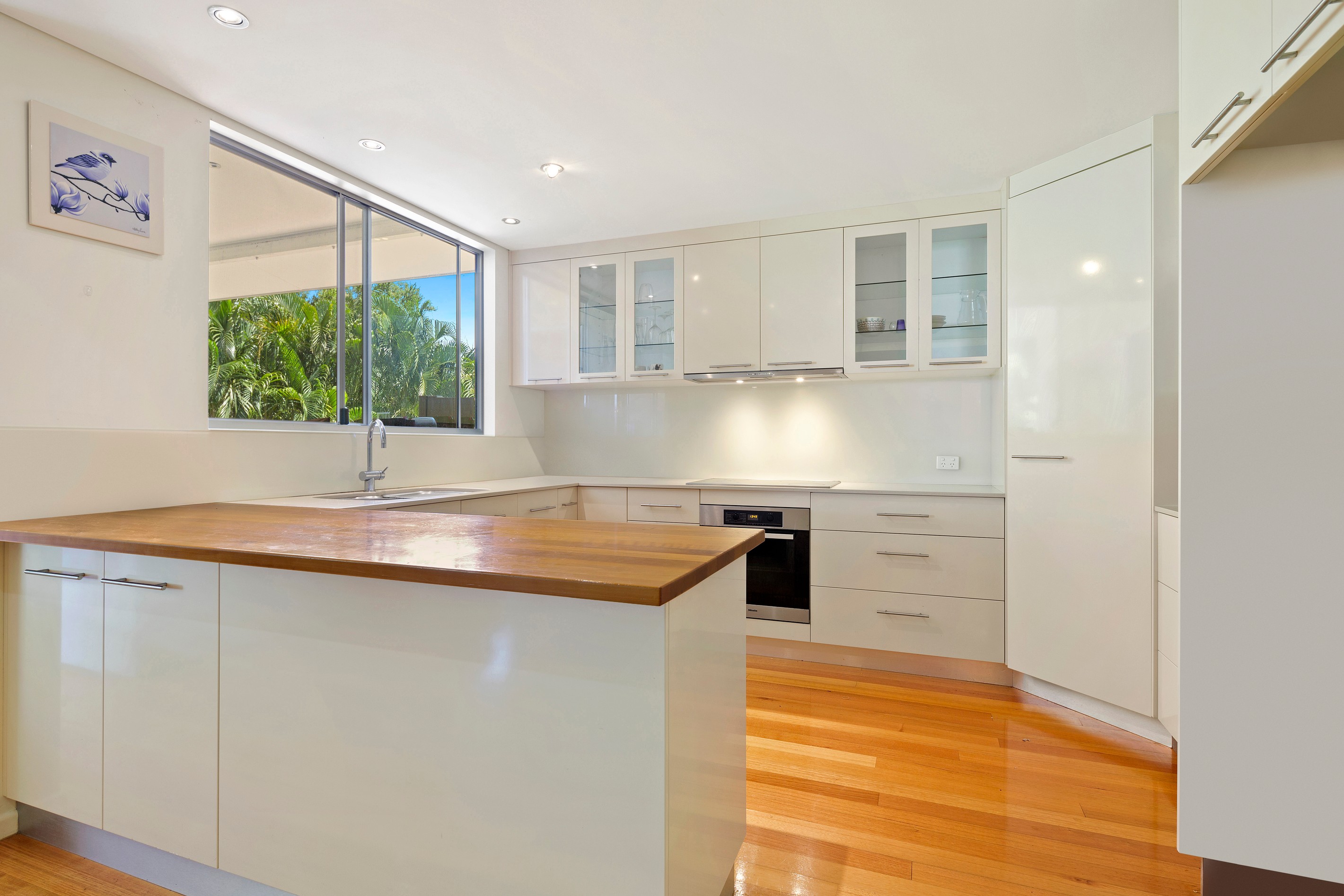 31 Eshelby Drive, Cannonvale, QLD 4802