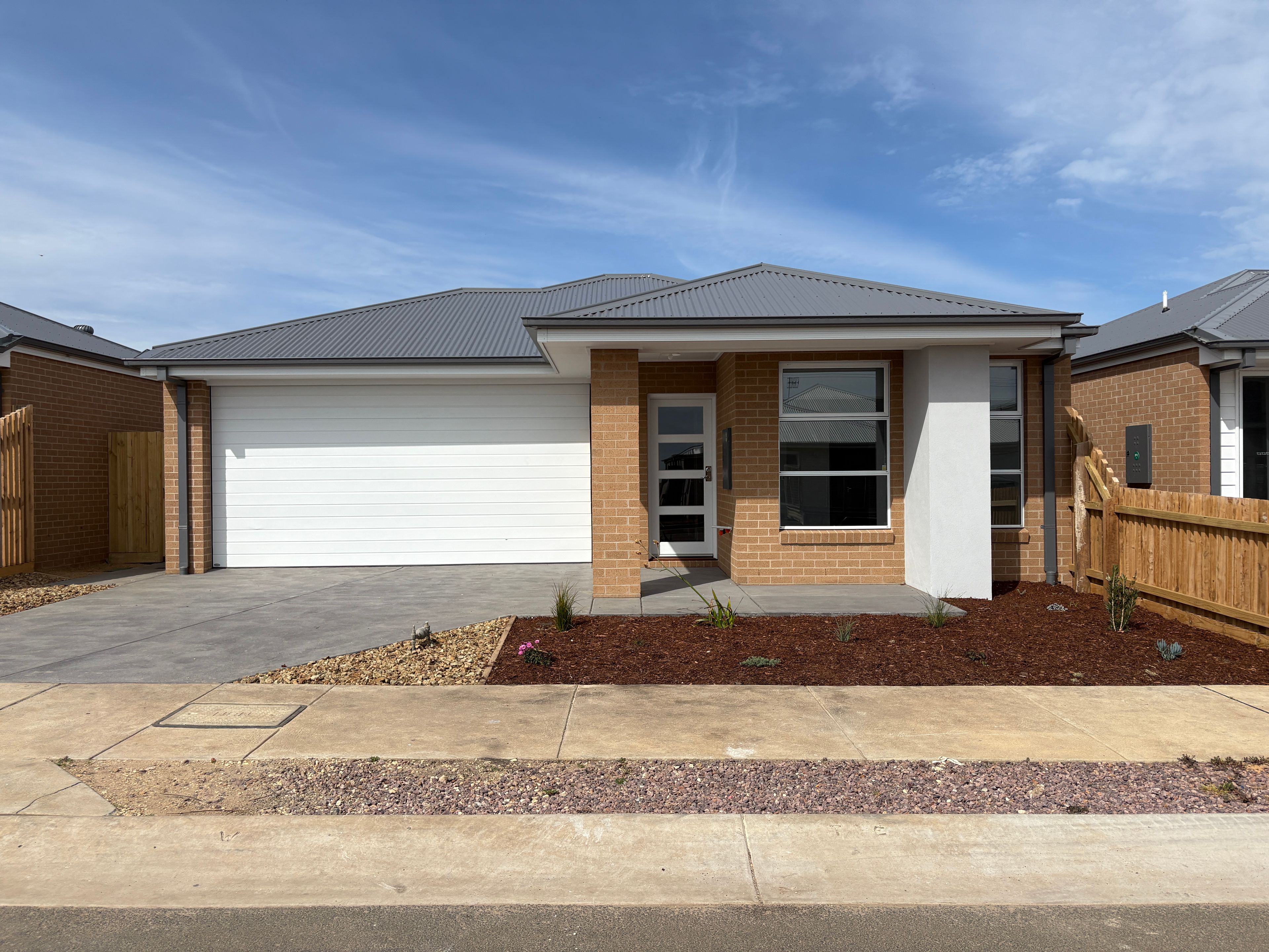 16 Skyline Avenue — photo from Ray White Warrnambool