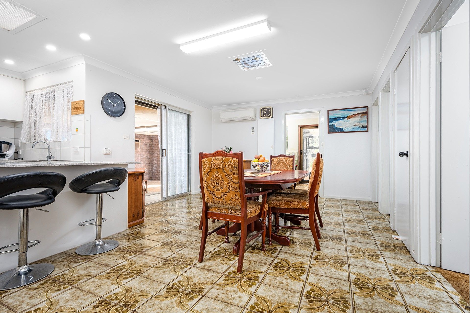 10 Tuart Street — photo 7 of 22