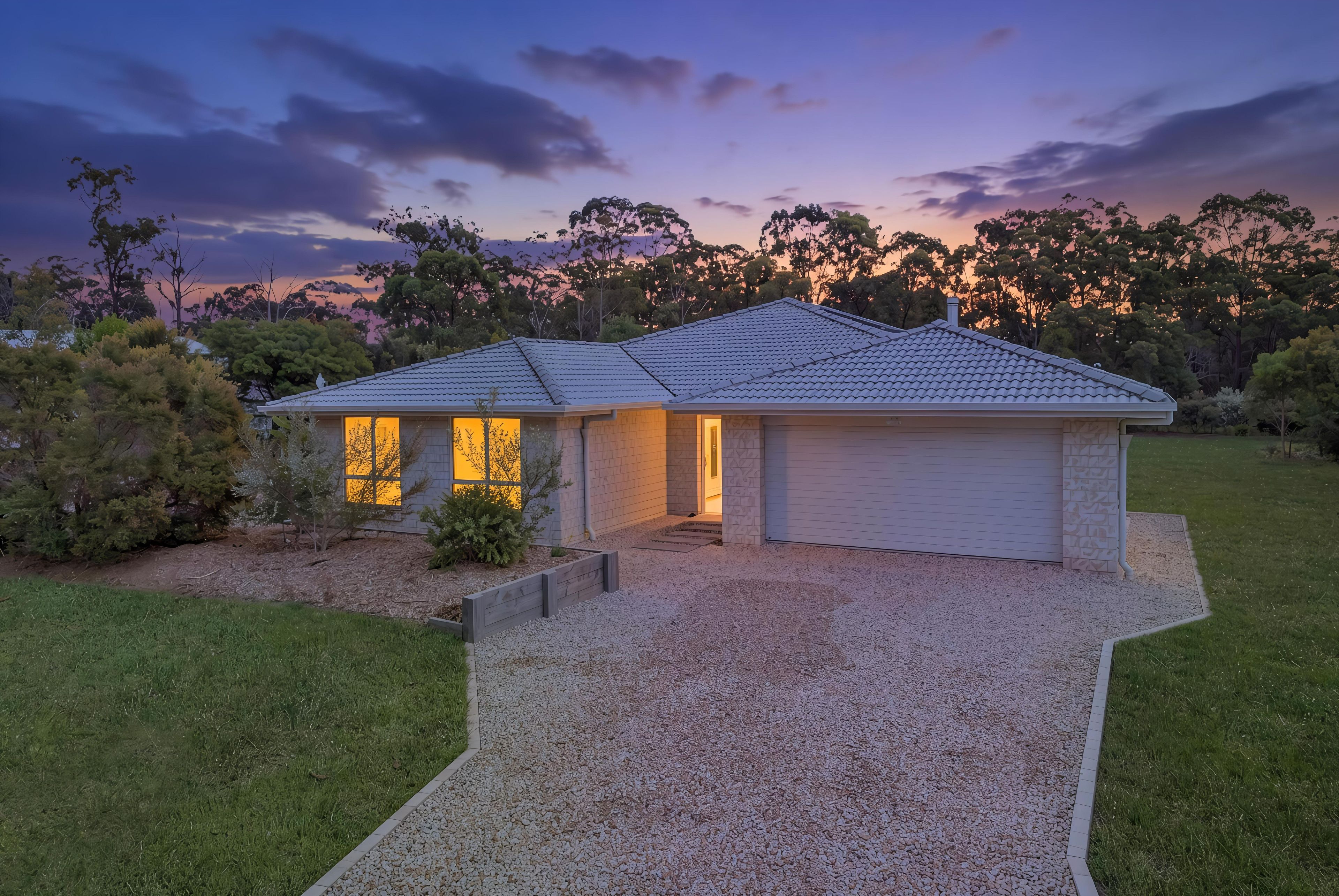 44-46 Ooah Circuit — photo from Ray White Rochedale