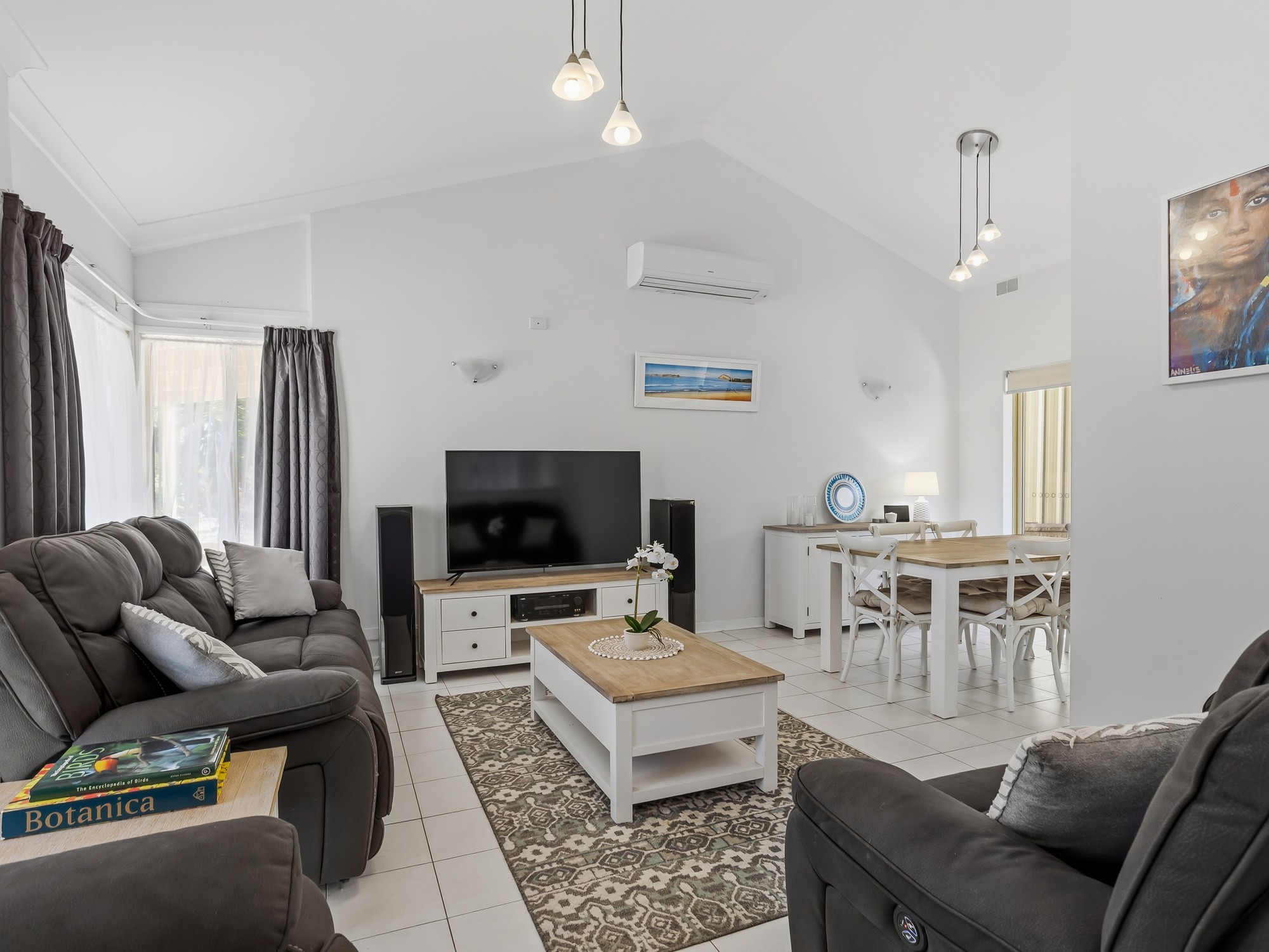 22 Lynlee Crescent, Huntfield Heights, SA 5163