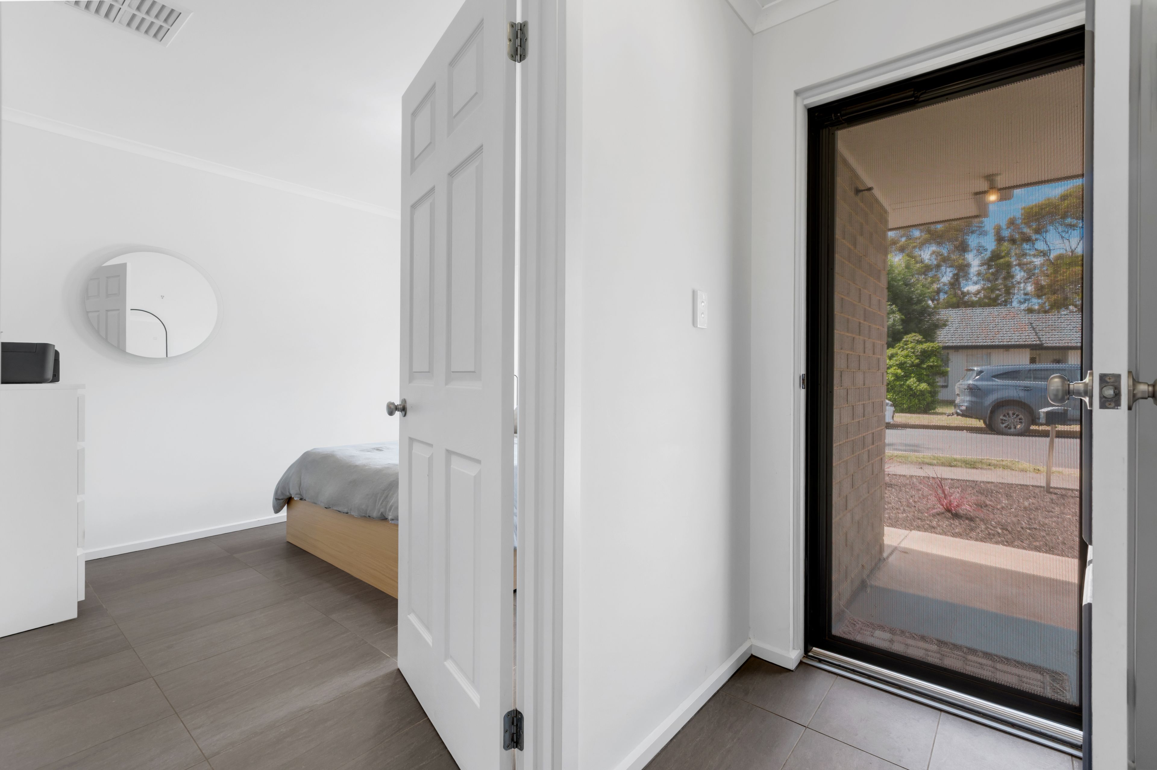 13a Southan Street — photo 13 of 26