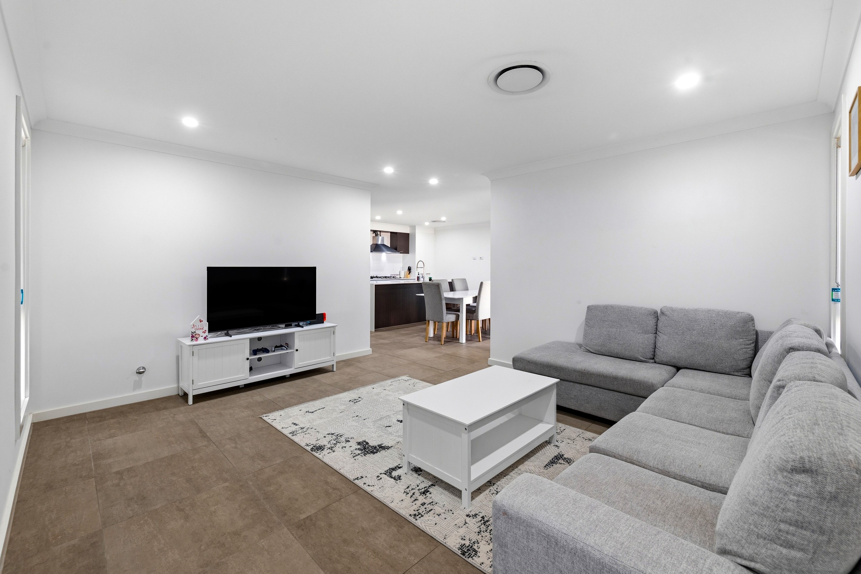161A & 161B Hampshire Boulevard, Spring Farm, NSW 2570