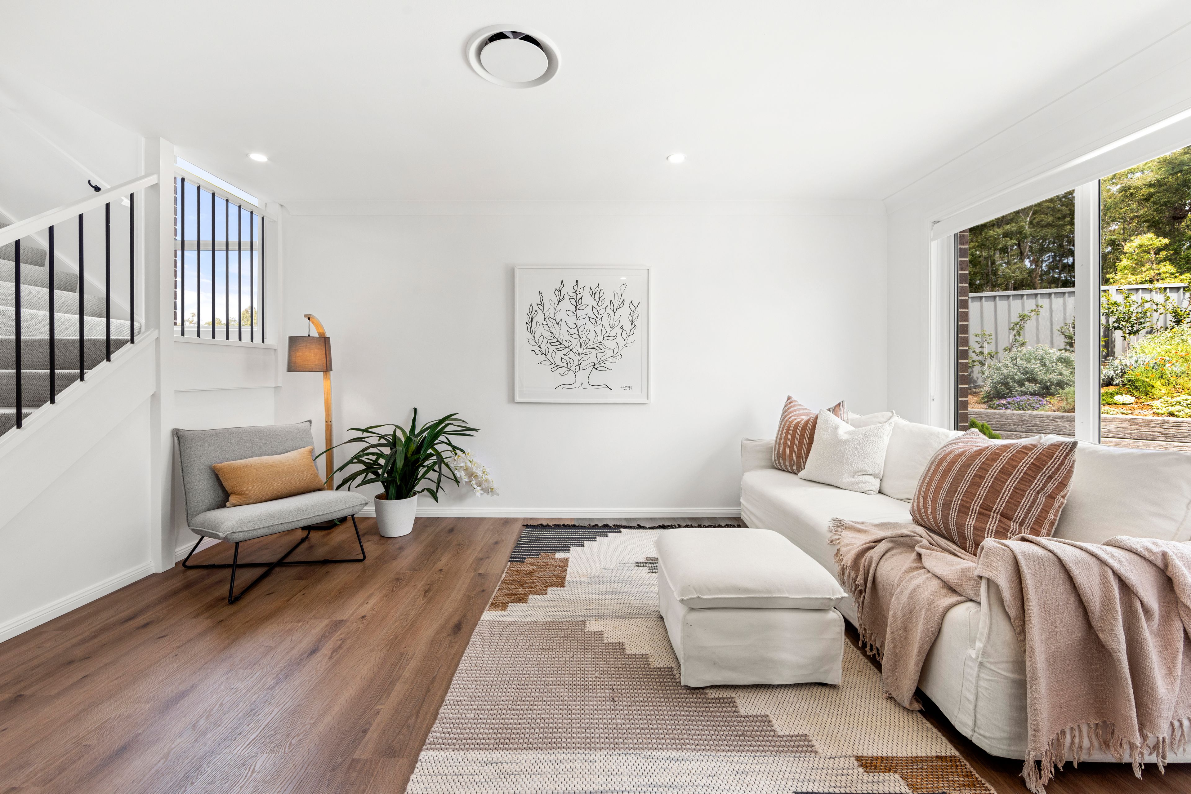 37 Lancaster Drive, BADAGARANG, NSW 2540